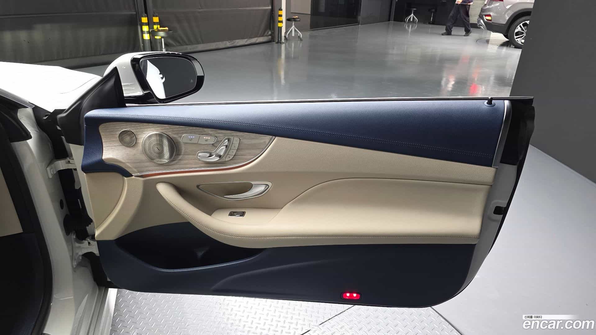 E-Class Mercedes-Benz 2021.3-INNER-034