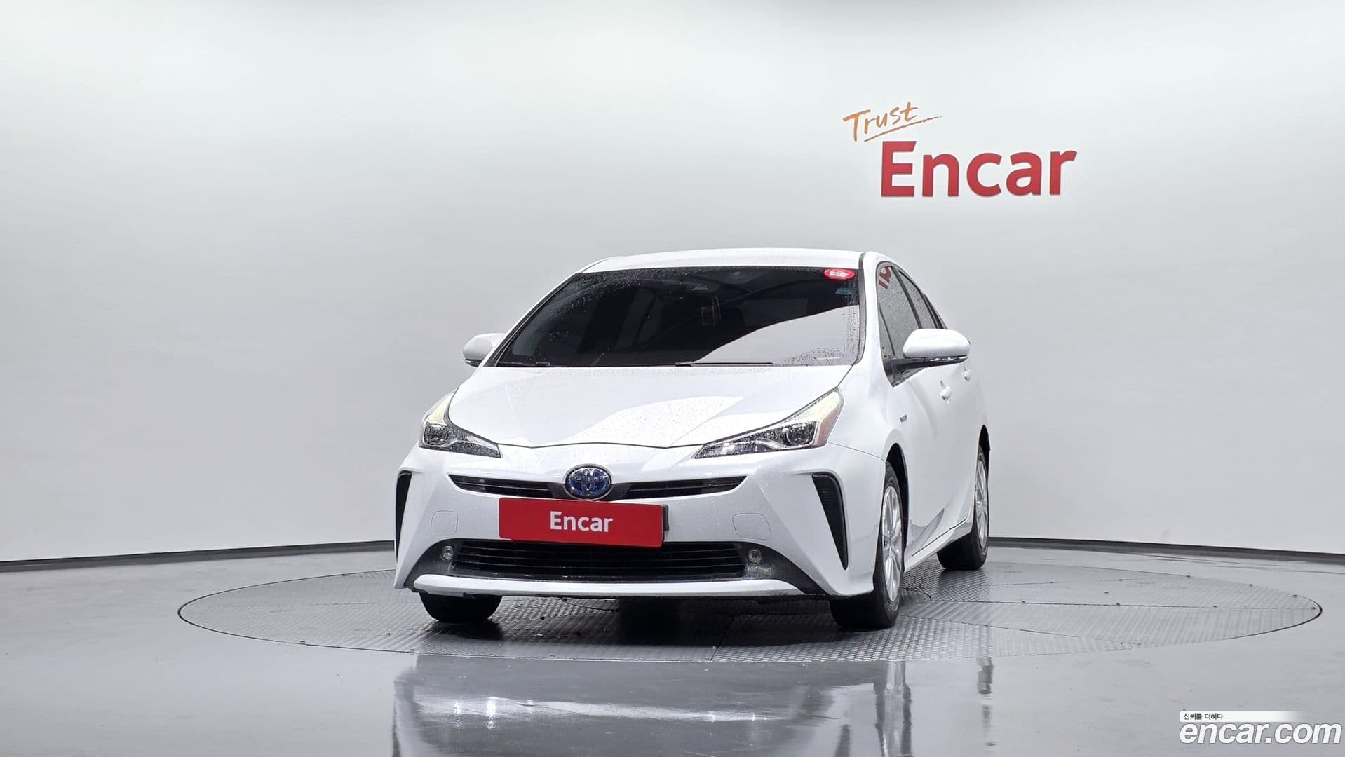 Main__Slider__Photo:Prius Toyota 2021.7-2