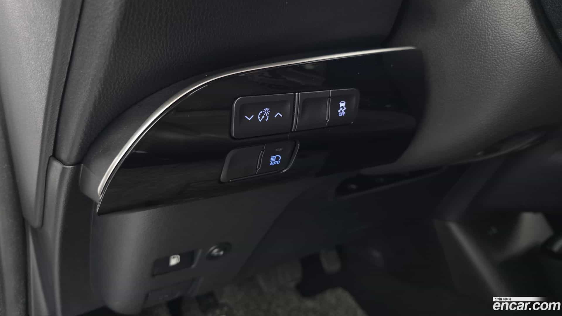 Prius Toyota 2021.7-OPTION-042
