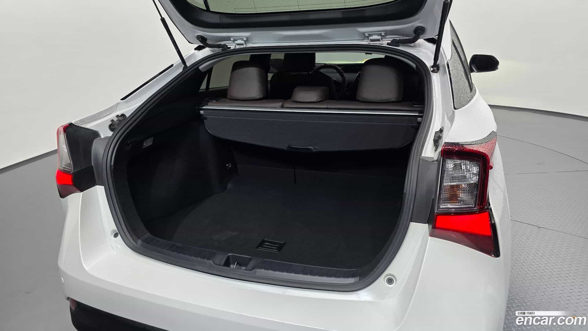 Prius Toyota 2021.7-OPTION-045