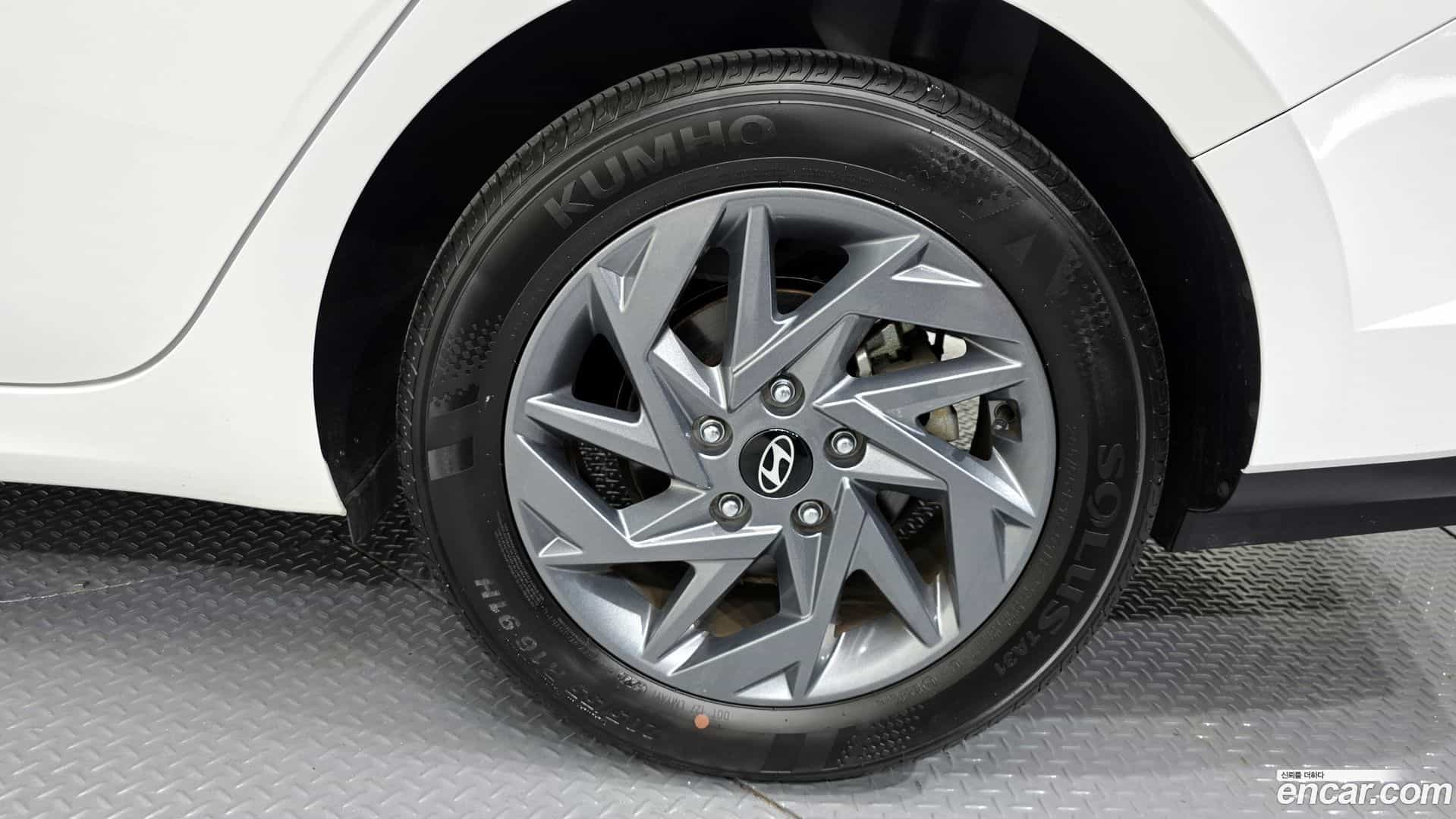 AVANTE Hyundai 2024.6-OUTER-031