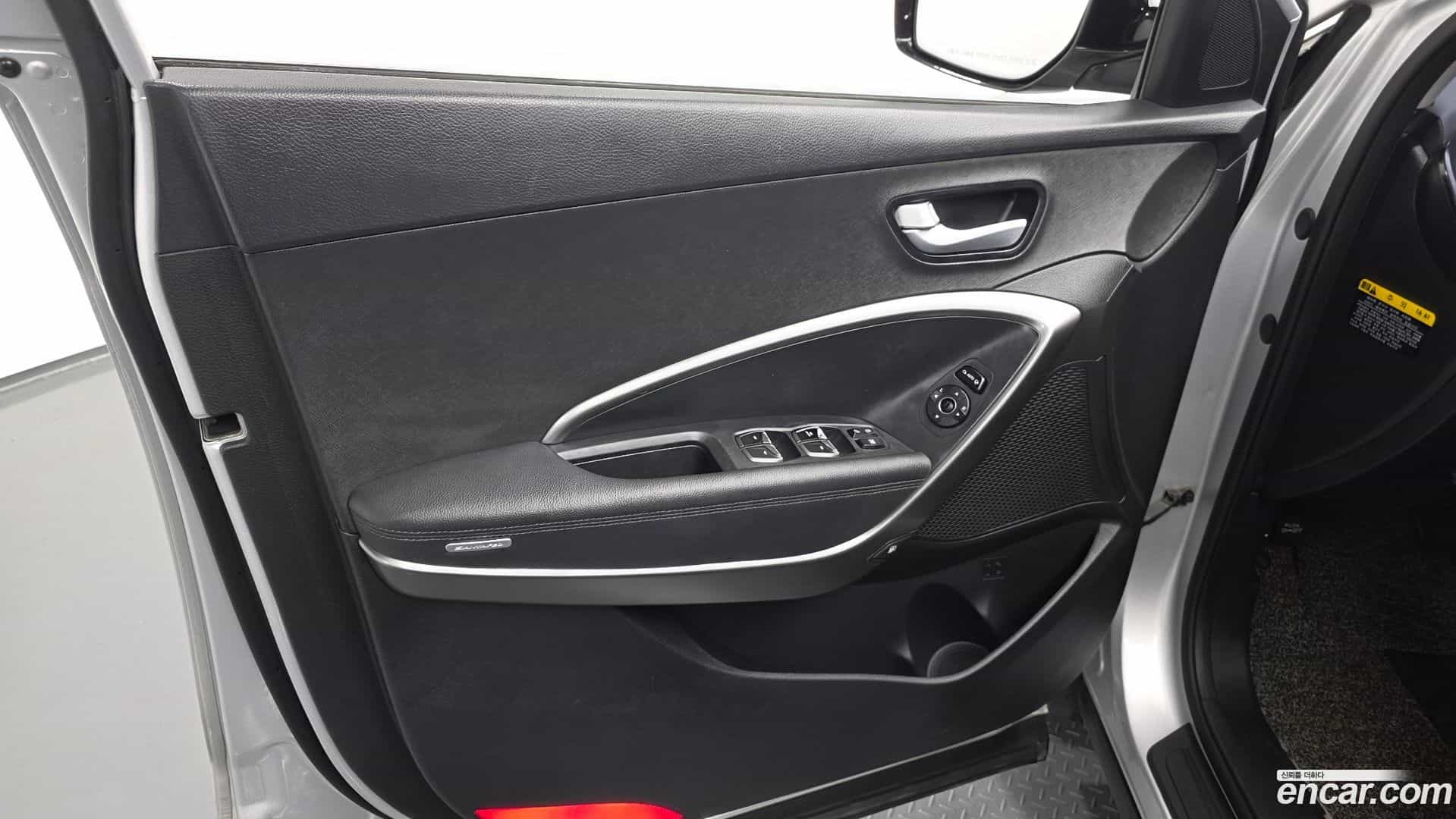 Santafe Hyundai 2017.8-INNER-034