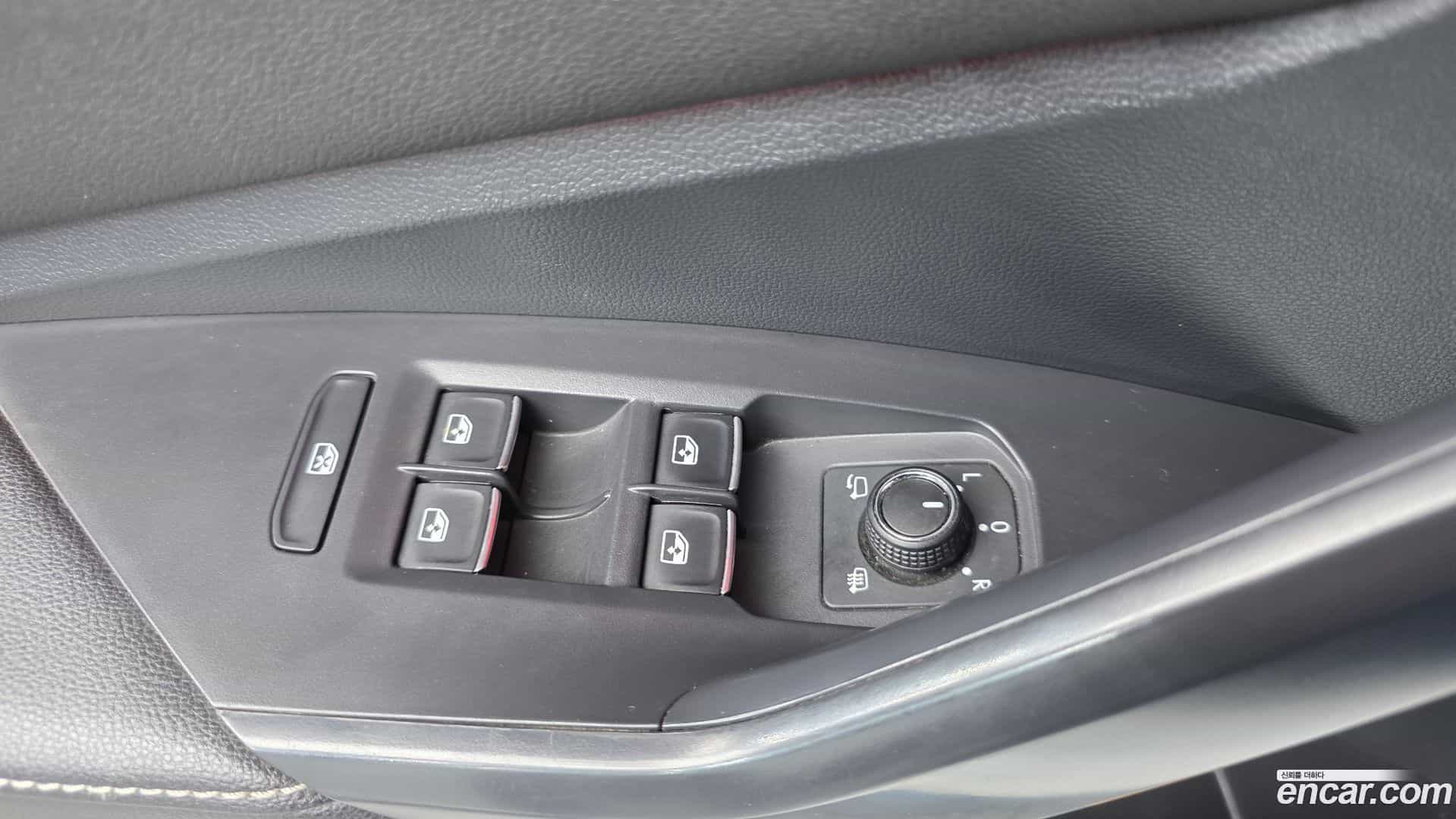 Jetta Volkswagen 2022.10-OPTION-017