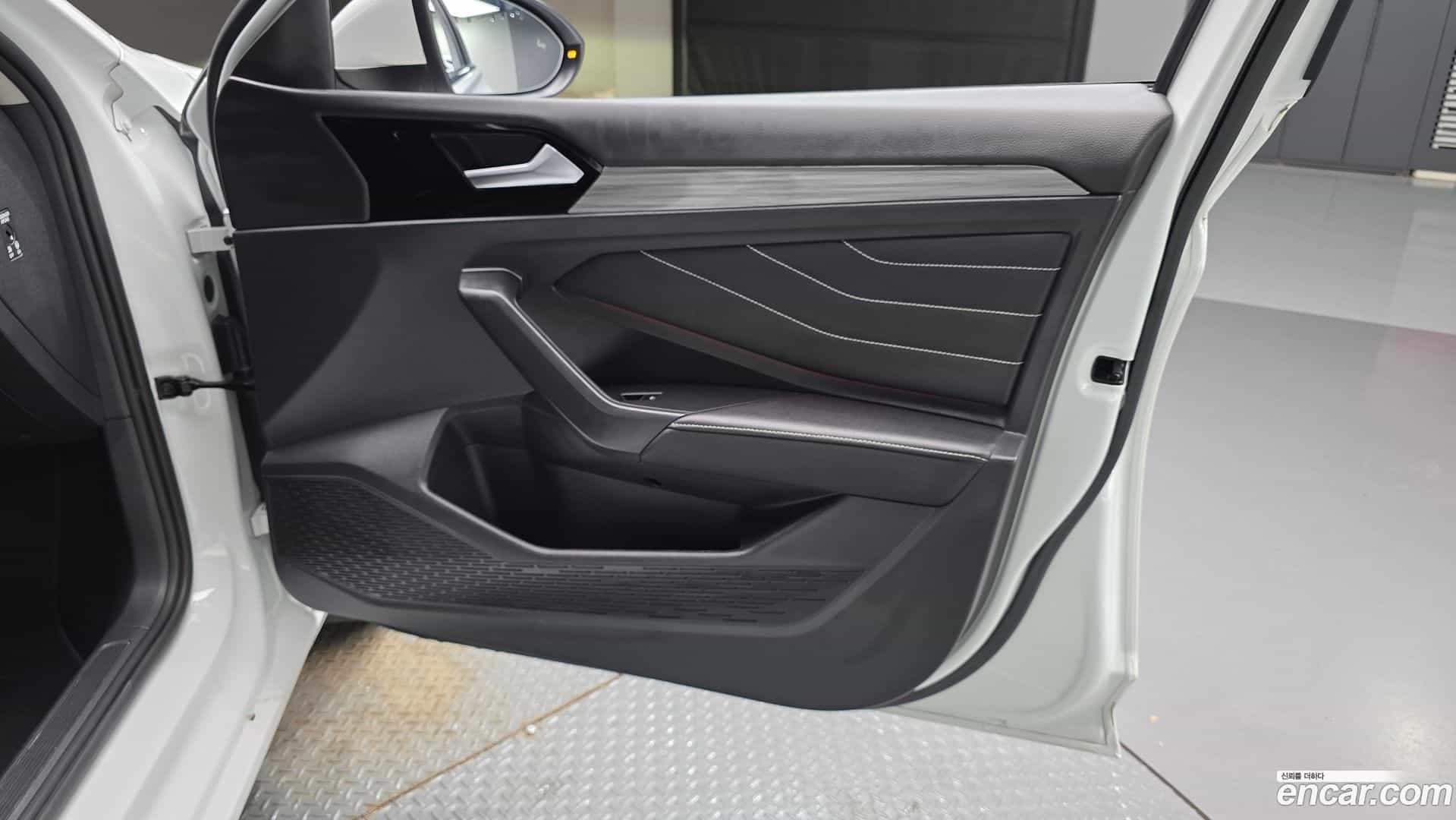 Jetta Volkswagen 2022.10-INNER-035