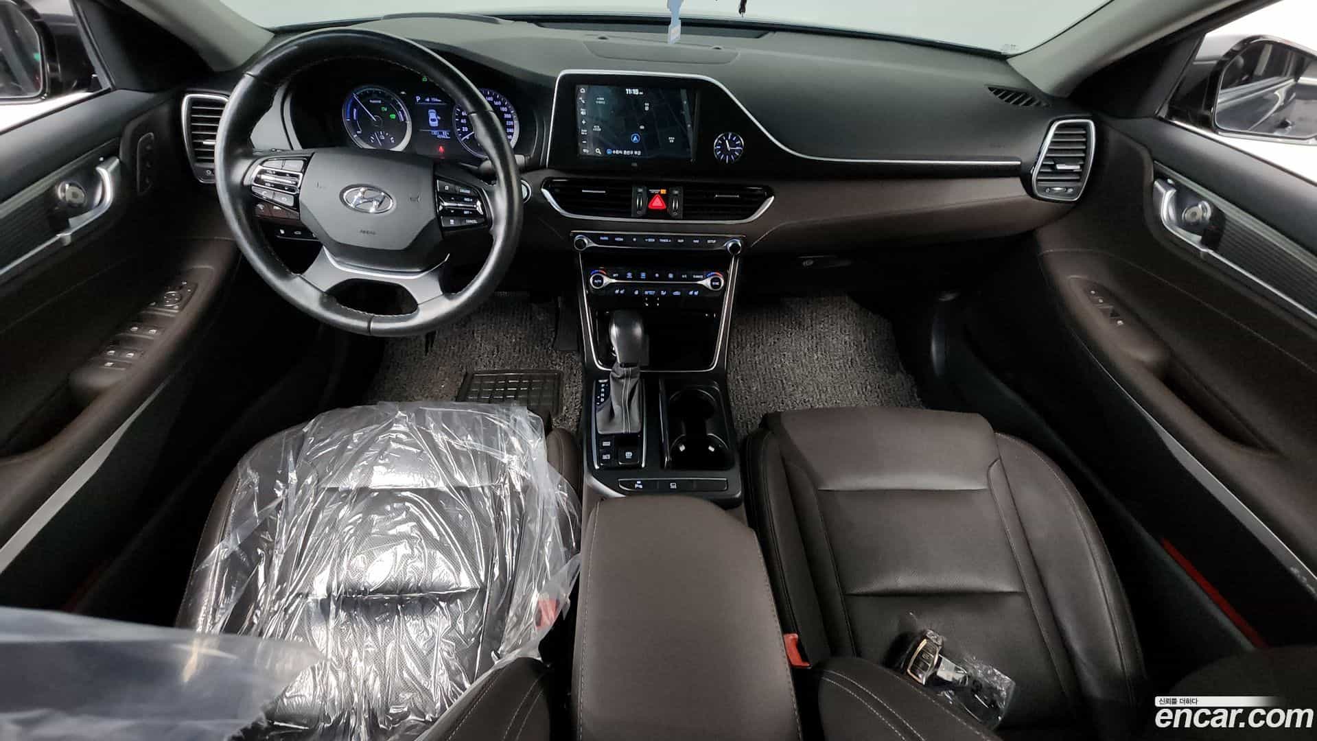 Grandeur Hyundai 2018.10-INNER-007