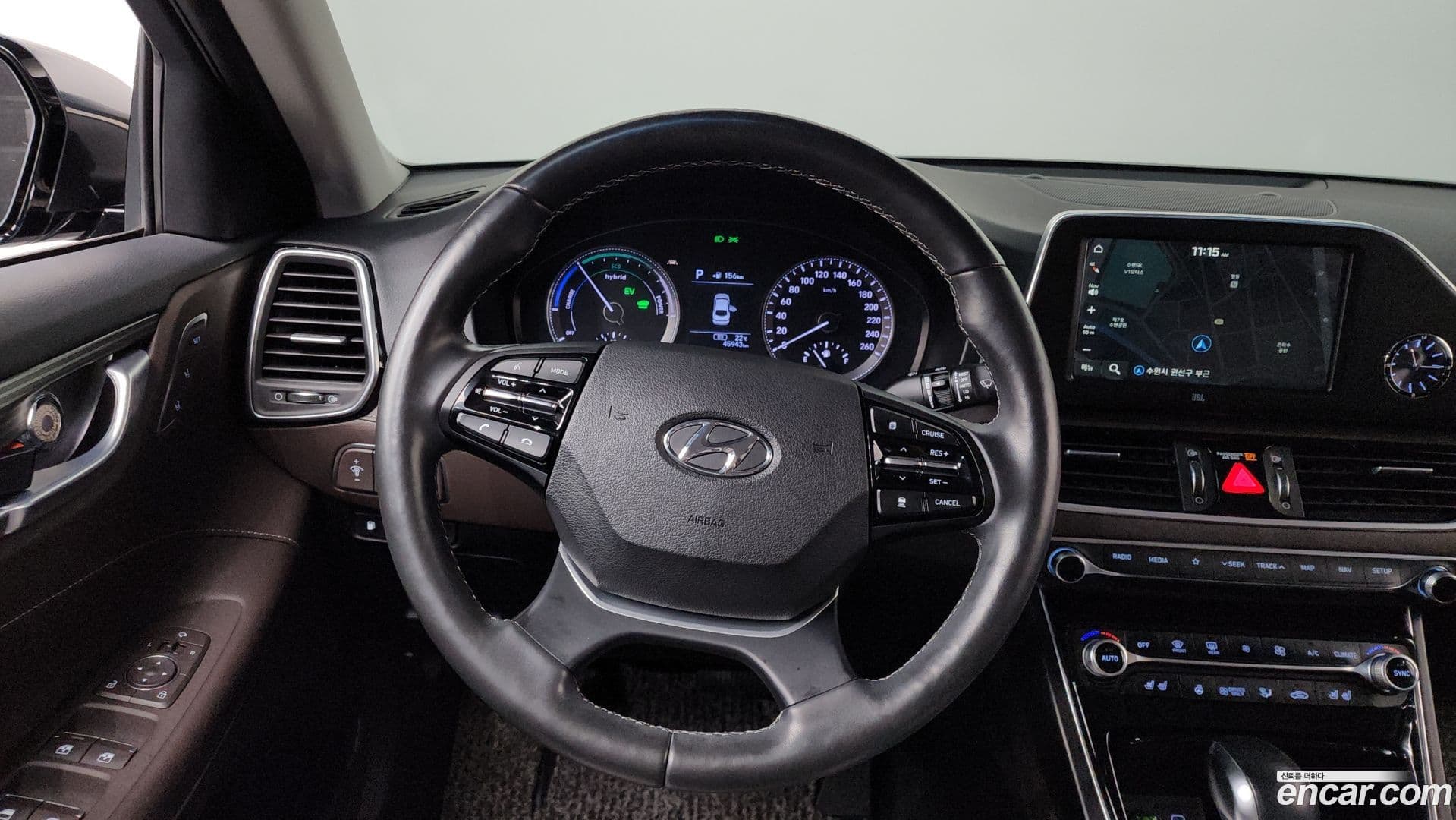 Main__Slider__Photo:Grandeur Hyundai 2018.10-12