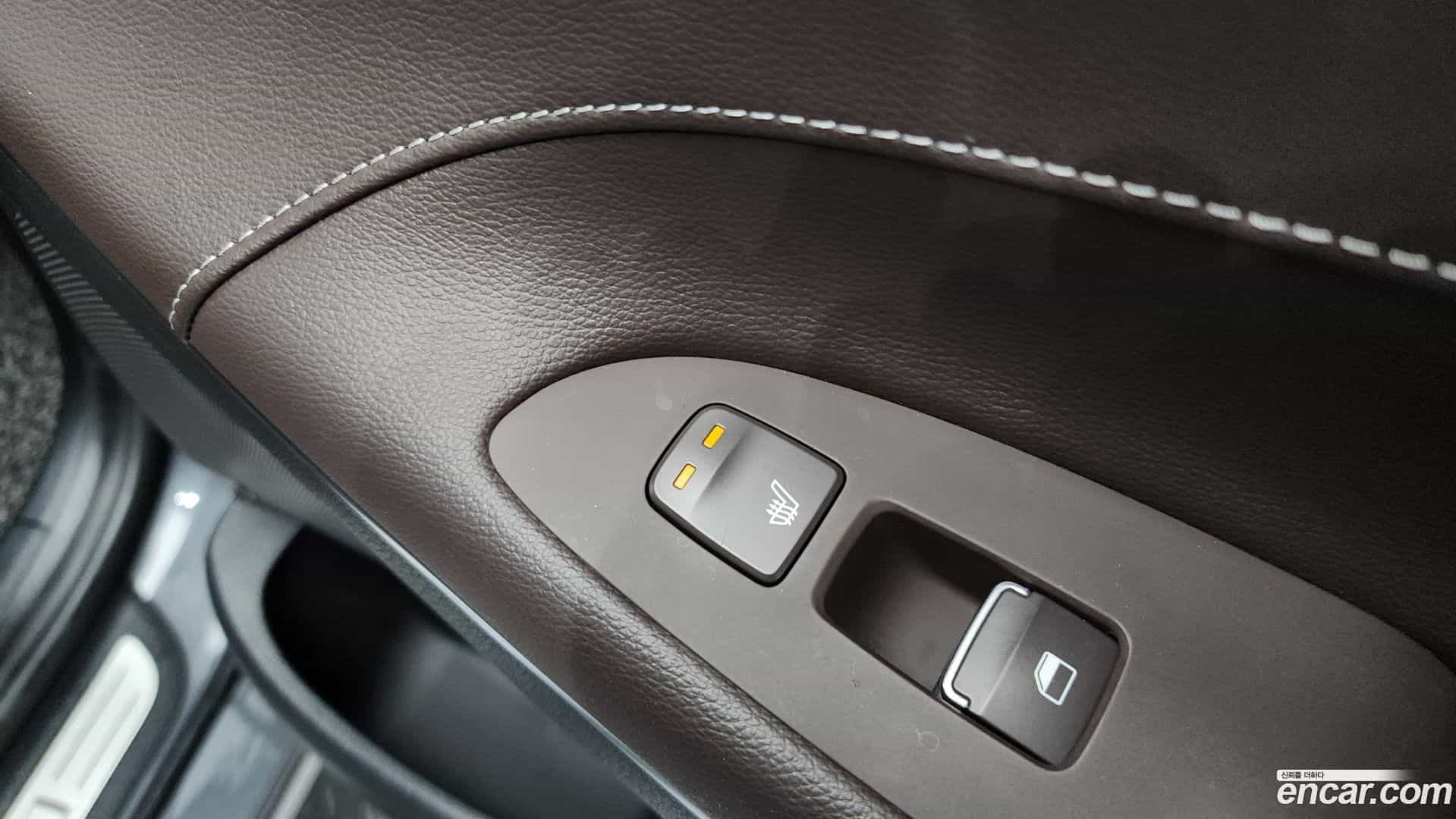 Grandeur Hyundai 2018.10-OPTION-043