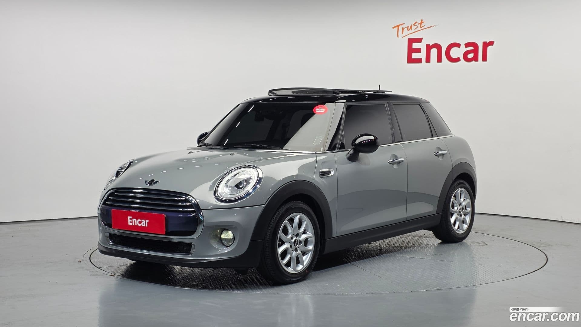 Main__Slider__Photo:Cooper Mini 2016.3-0