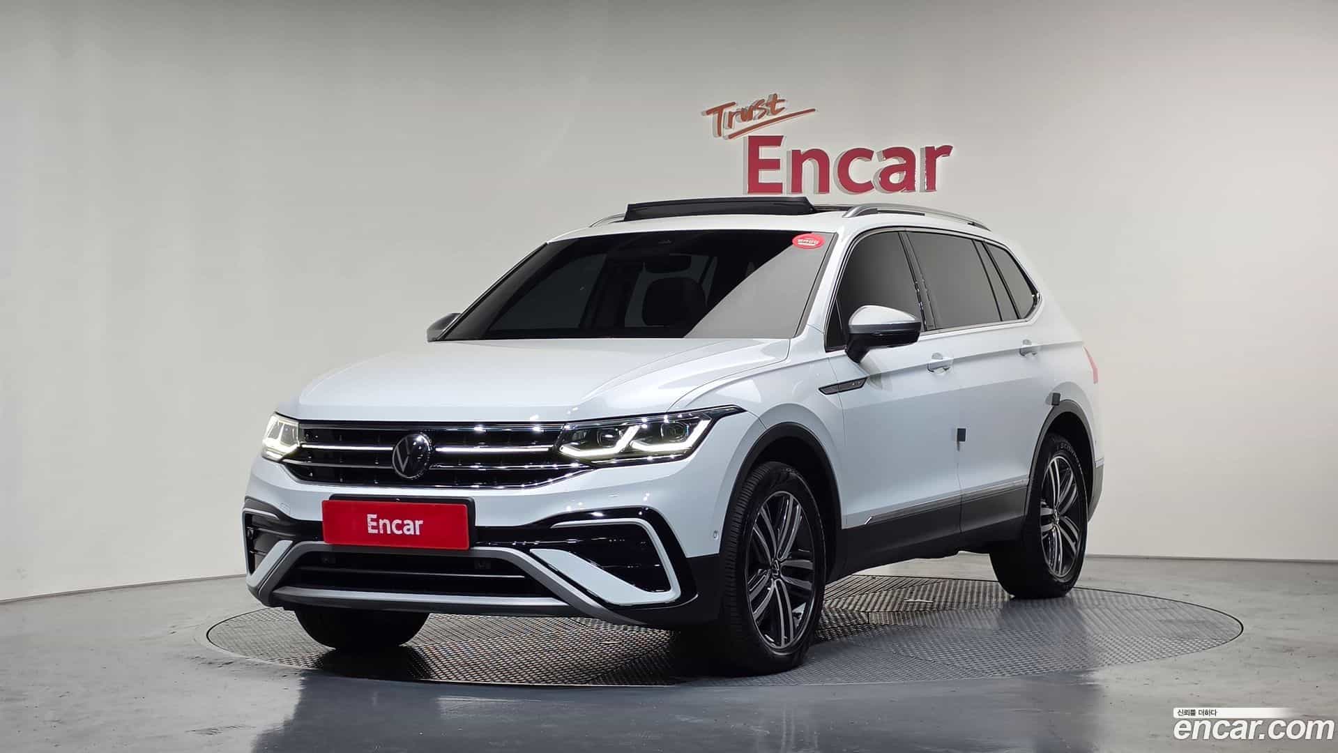 Tiguan Volkswagen 2022.7-OUTER-001