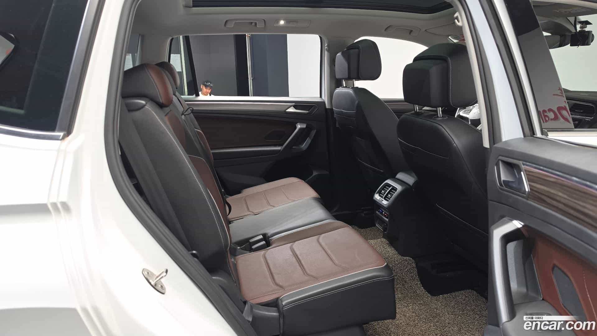 Tiguan Volkswagen 2022.7-OPTION-015
