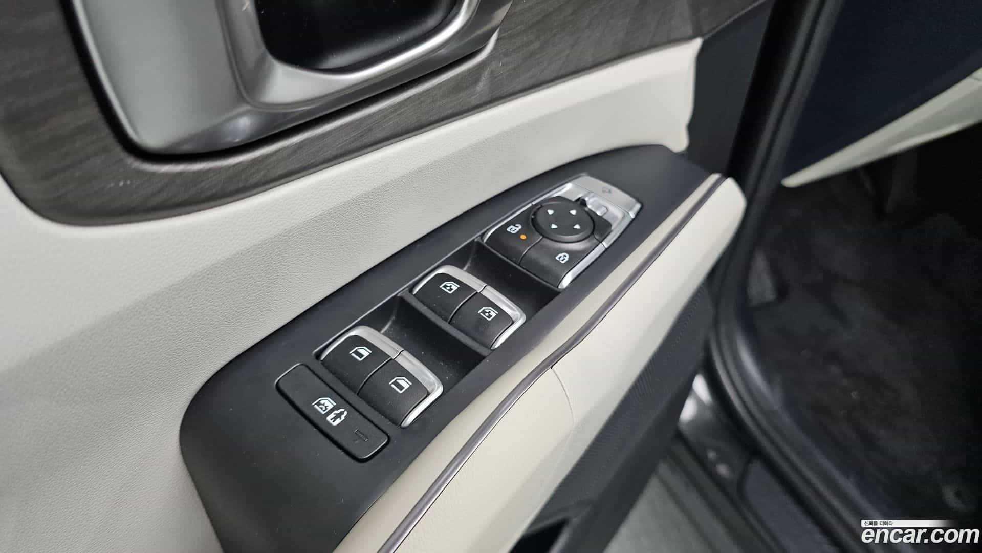 Sorento Kia 2024.3-OPTION-024