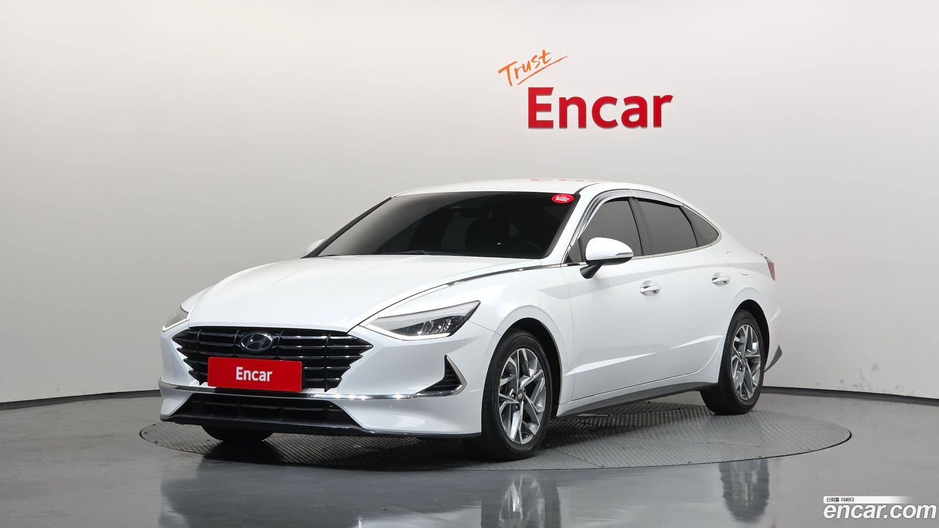 Main__Slider__Photo:Sonata Hyundai 2019.3-0