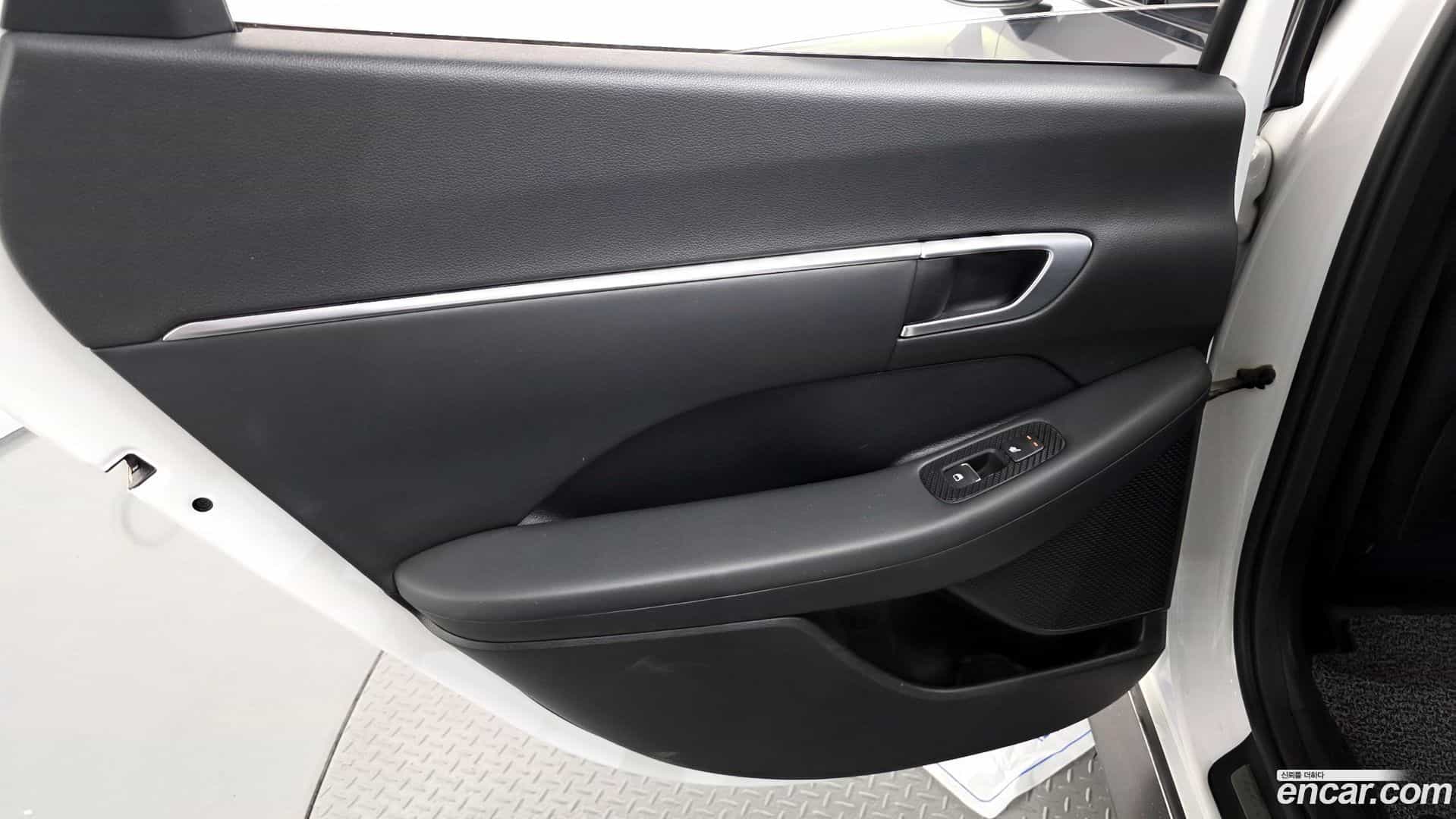 Sonata Hyundai 2019.3-INNER-035
