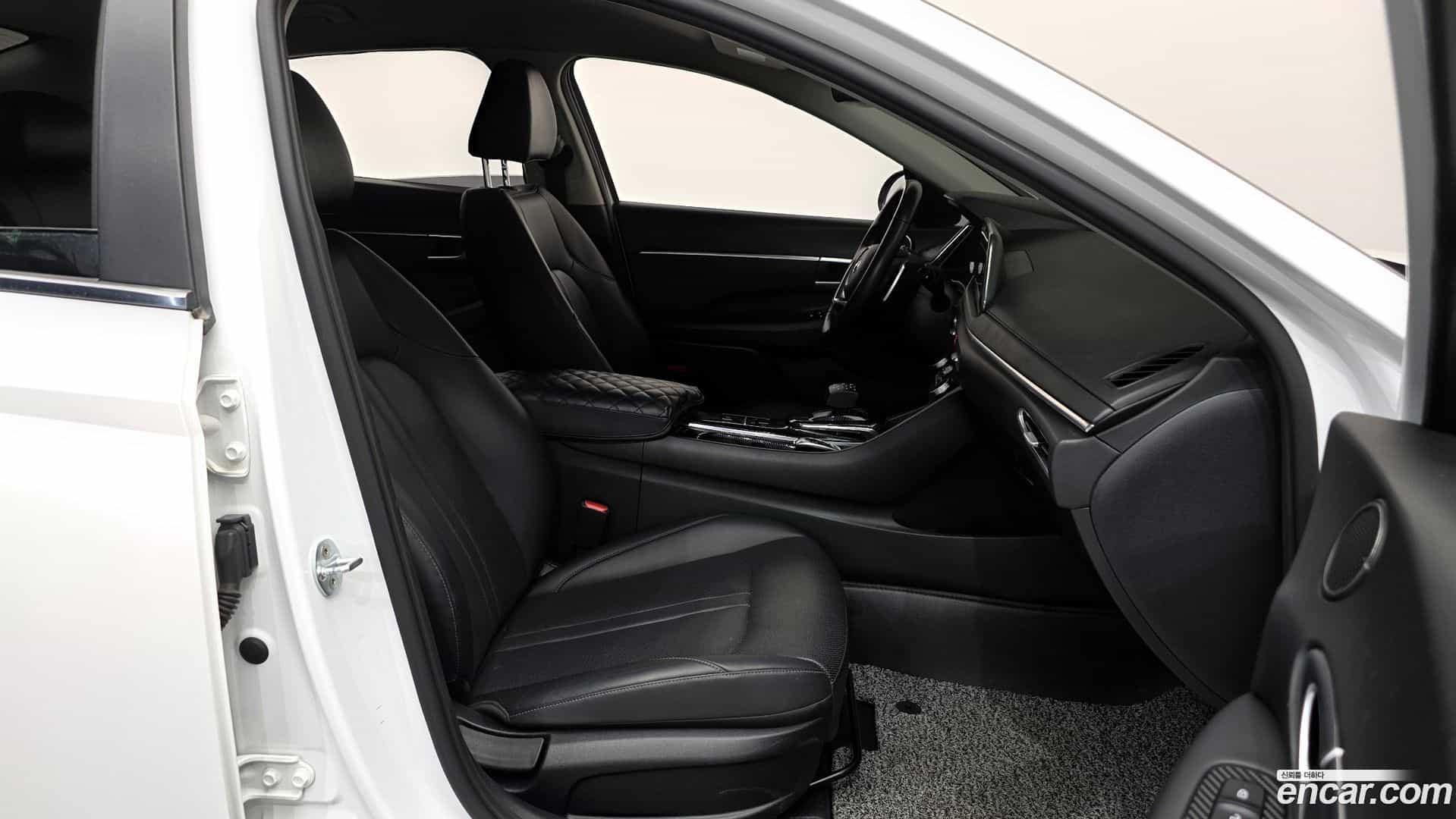 Sonata Hyundai 2019.3-INNER-036