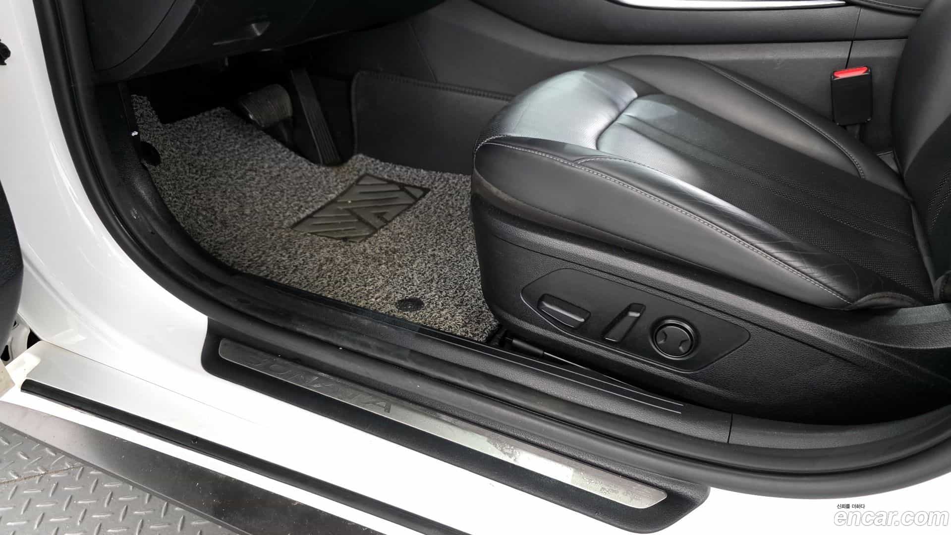 Sonata Hyundai 2019.3-OPTION-046