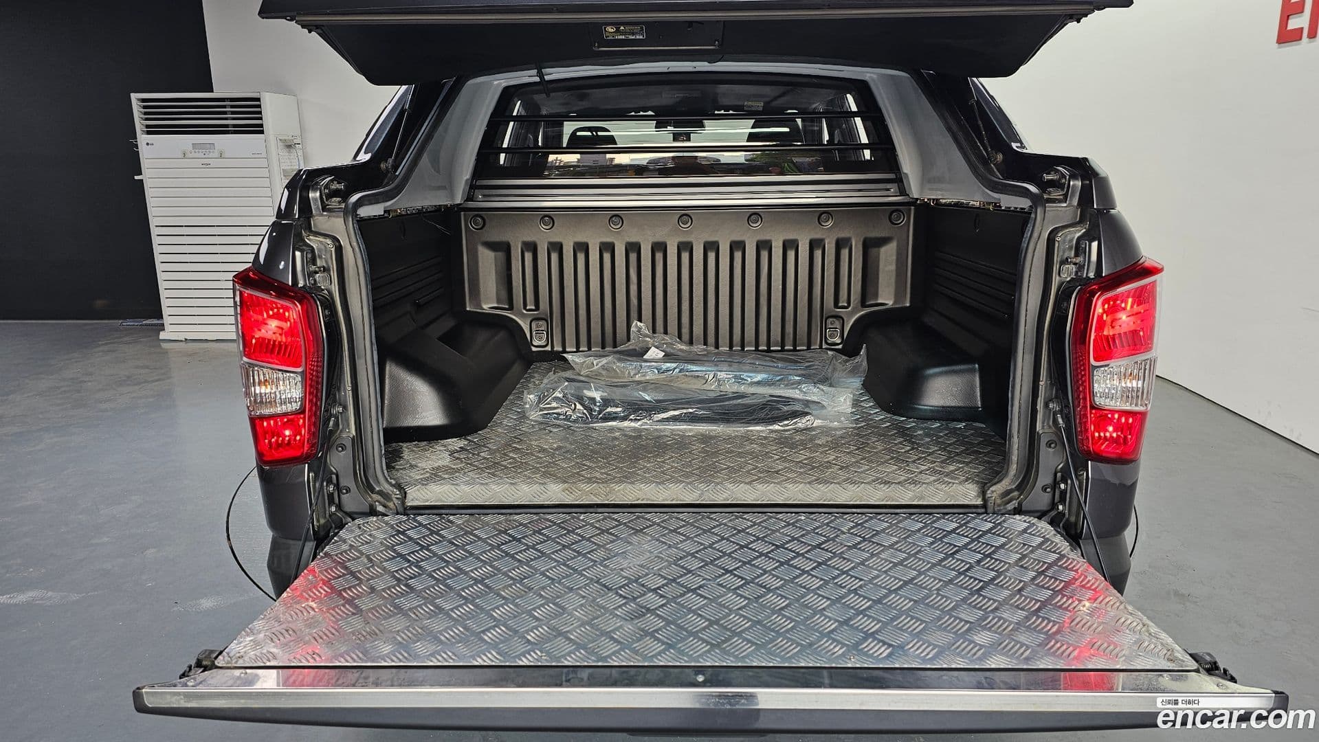 Main__Slider__Photo:Rexton KG Mobility 2021.0-19