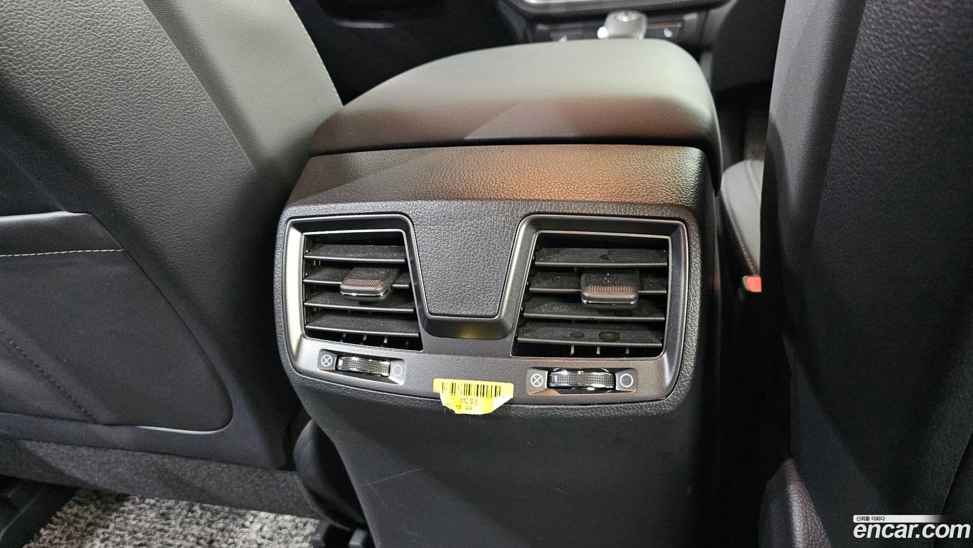 Main__Slider__Photo:Rexton KG Mobility 2021.0-29