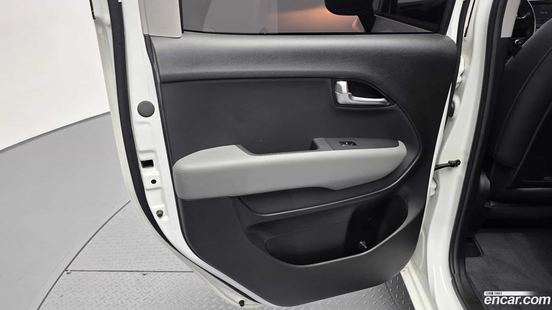 RAY Kia 2024.3-INNER-034