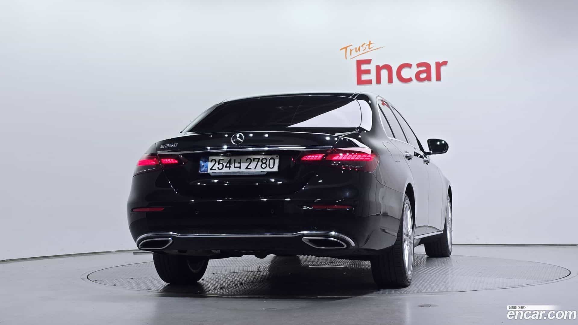 E-Class Mercedes-Benz 2021.2-OUTER-004