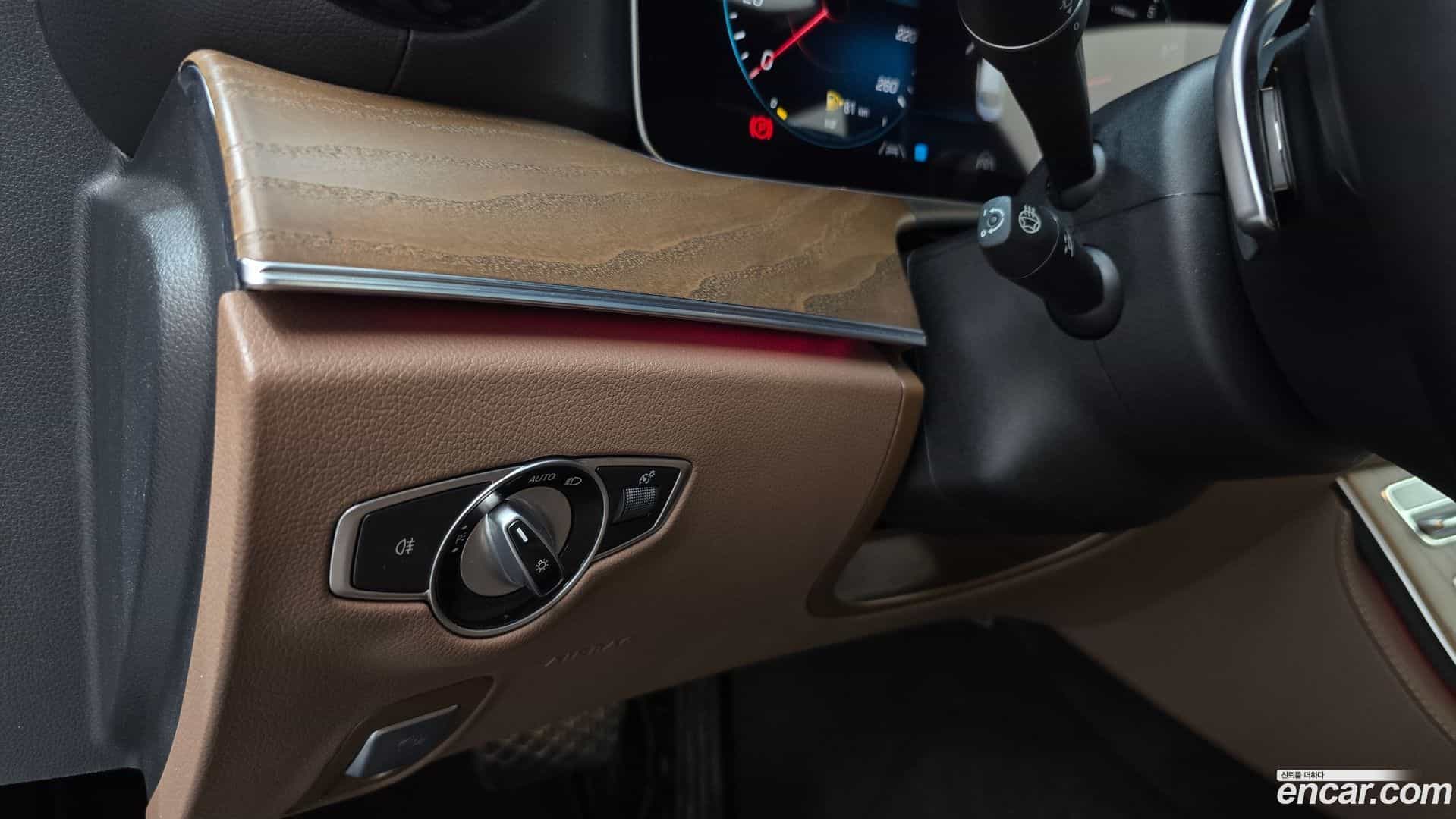 E-Class Mercedes-Benz 2021.2-OPTION-023