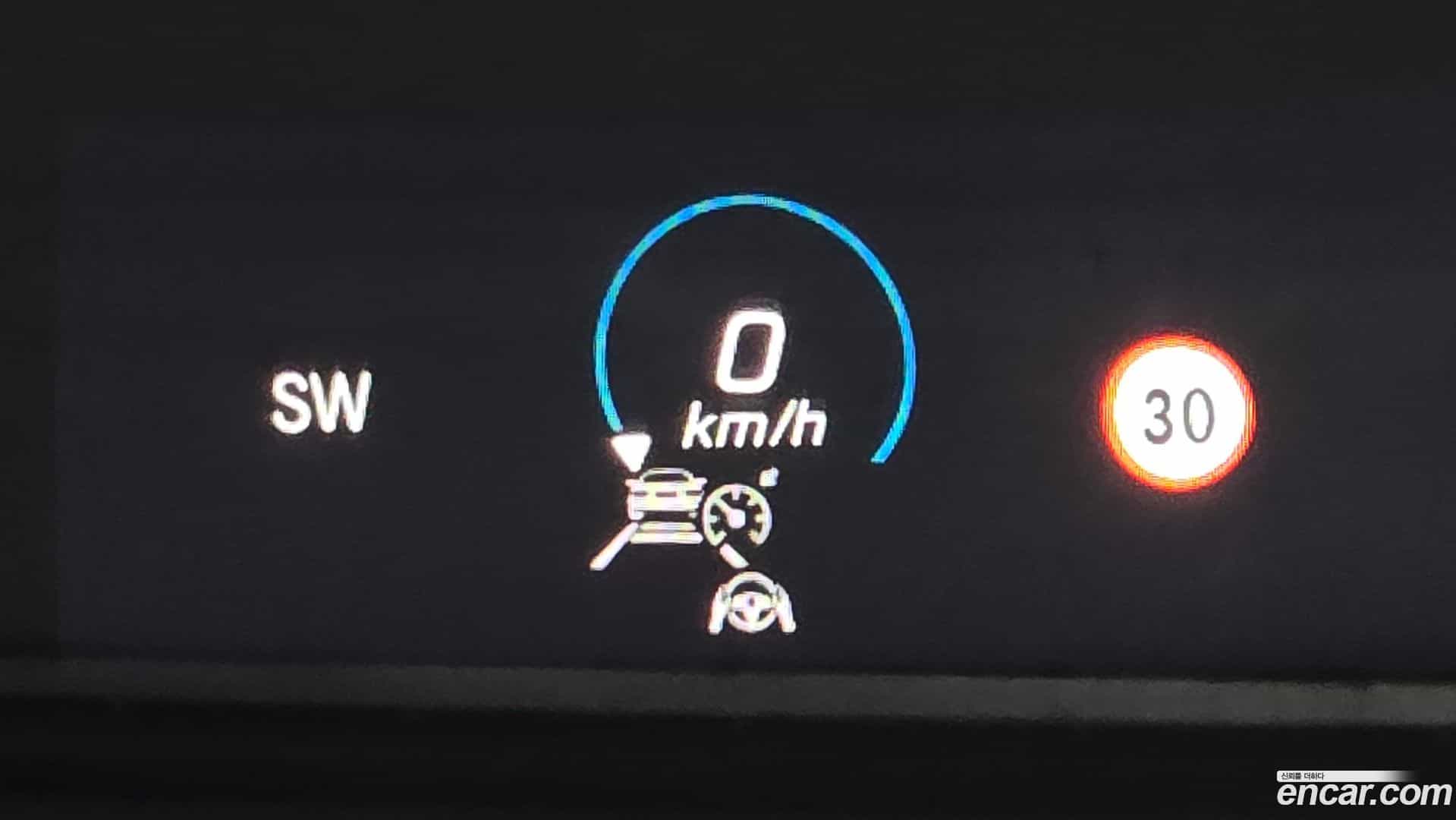 E-Class Mercedes-Benz 2021.2-OPTION-041