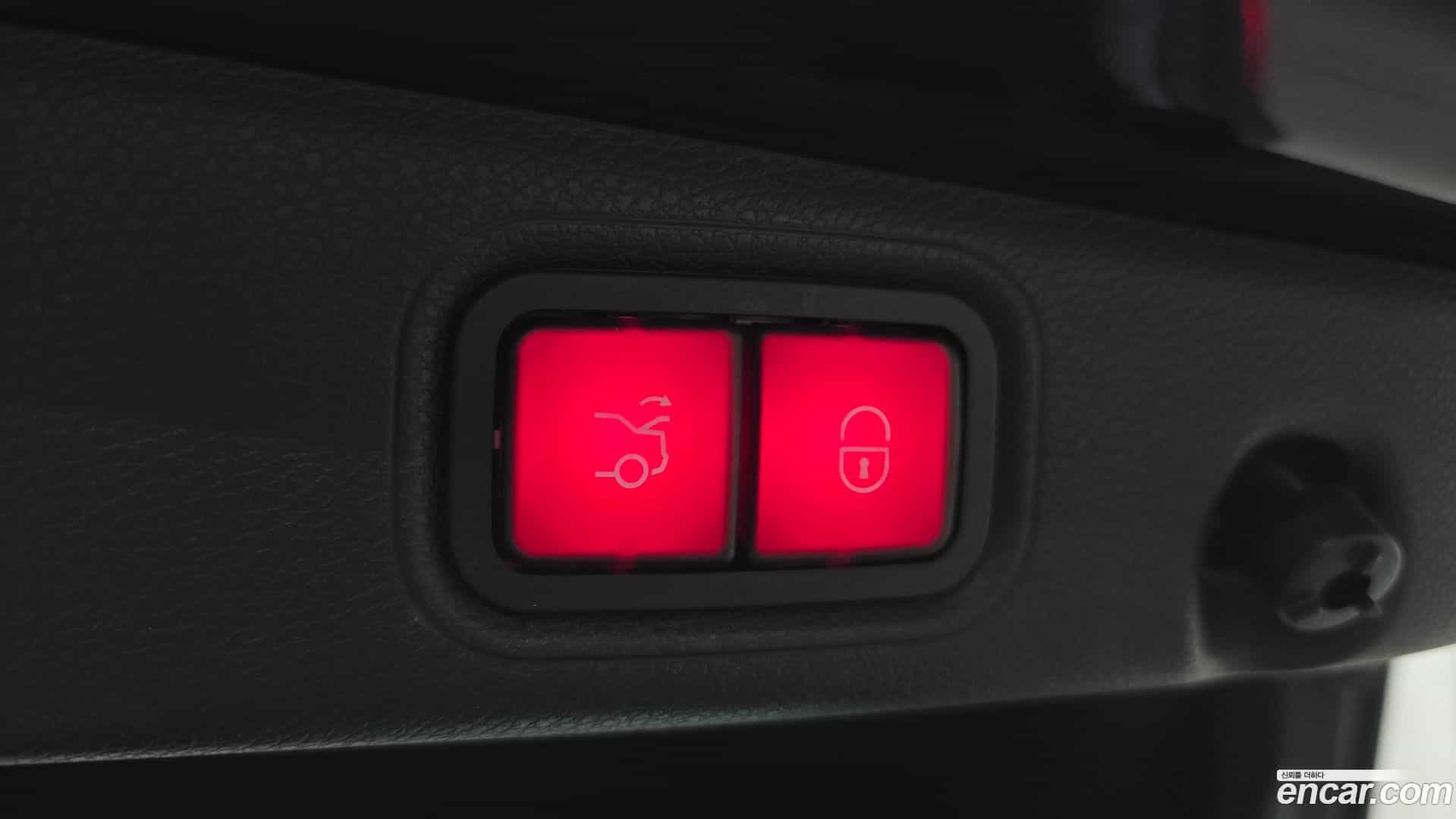 E-Class Mercedes-Benz 2021.2-OPTION-042