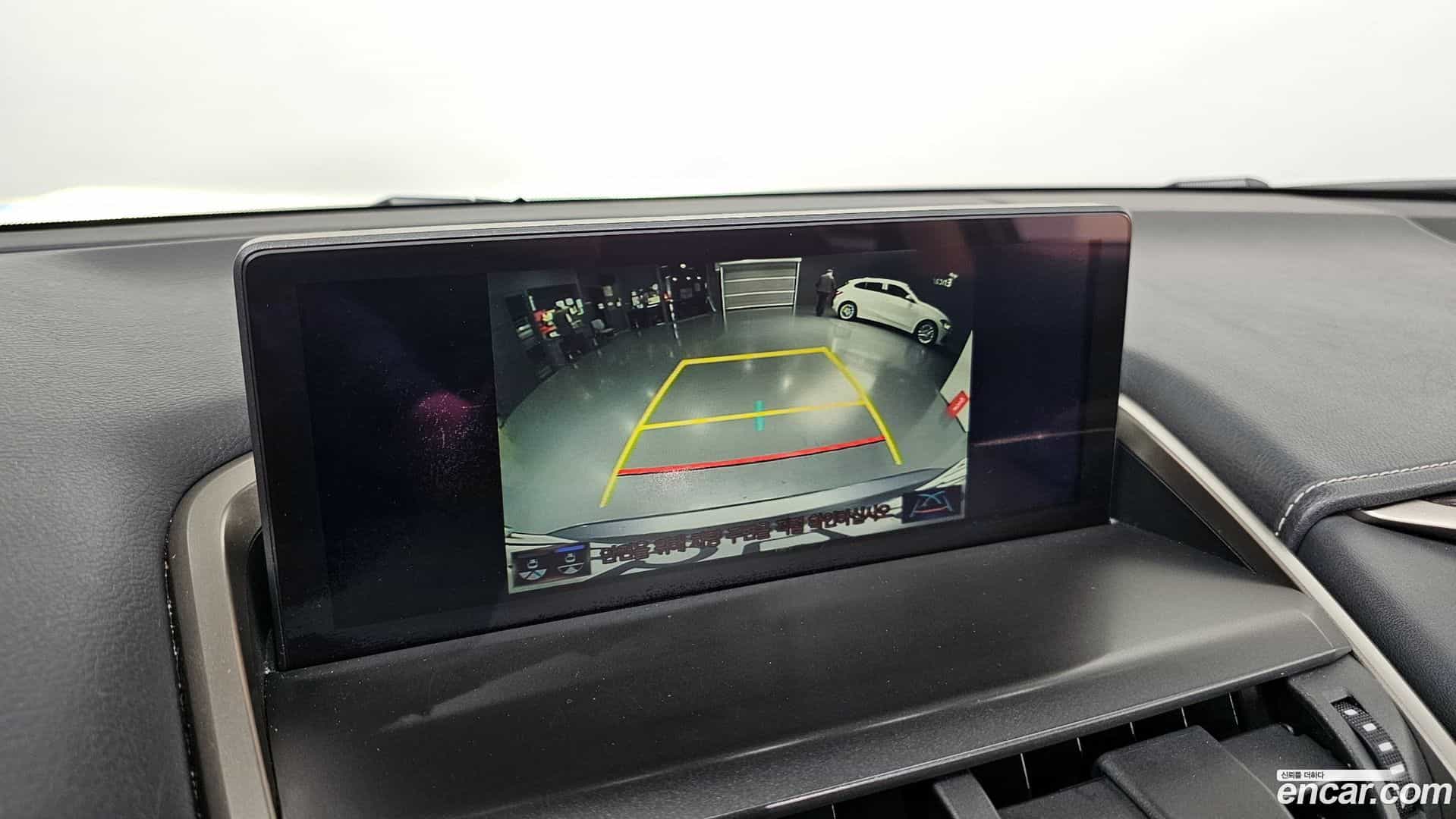 NX Lexus 2017.11-OPTION-018