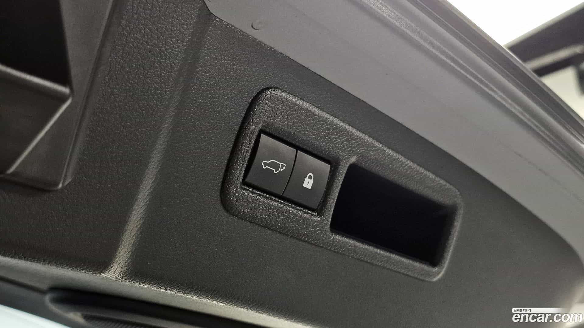 NX Lexus 2017.11-OPTION-021