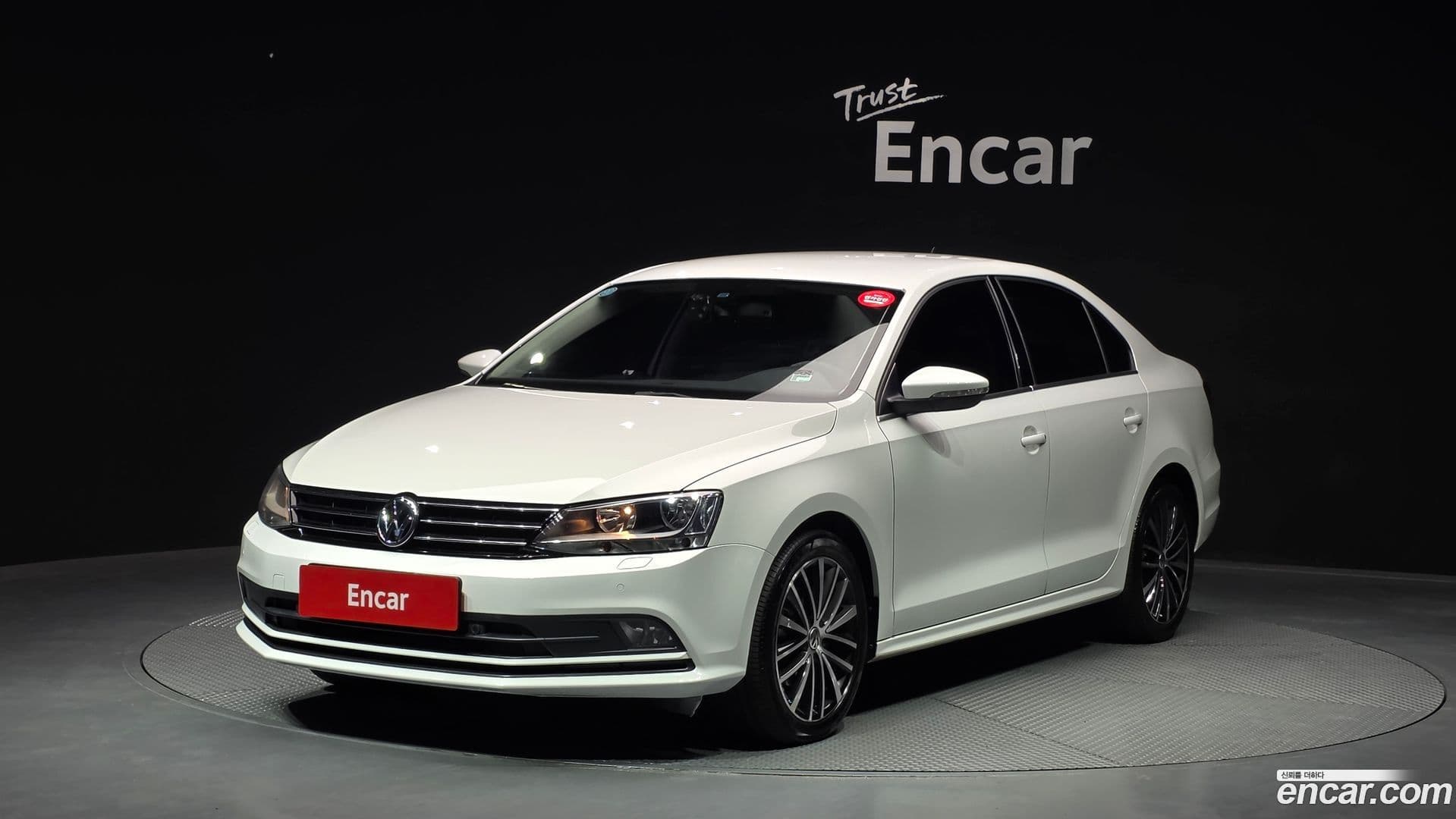 Main__Slider__Photo:Jetta Volkswagen 2015.1-0