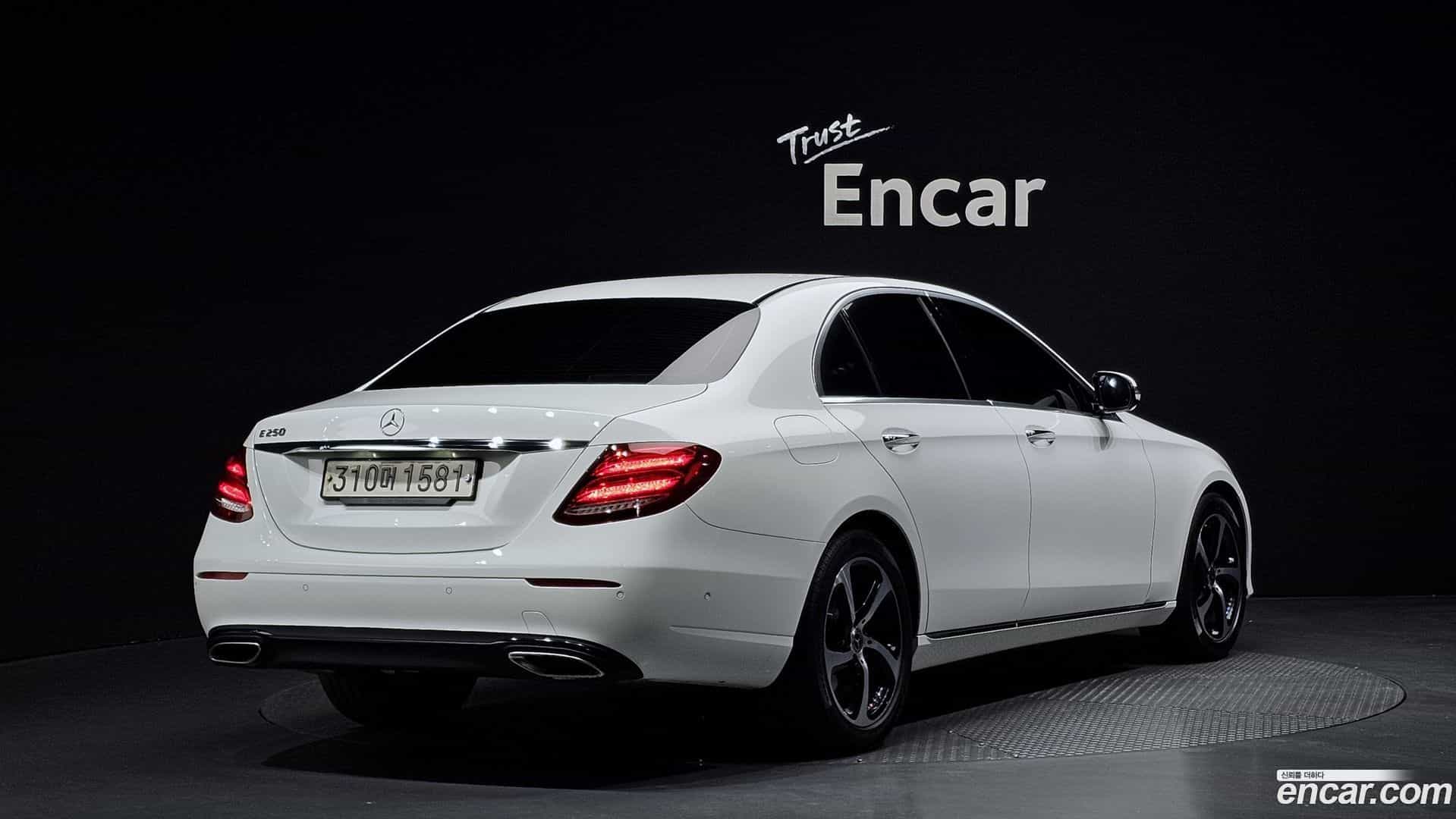 E-Class Mercedes-Benz 2020.0-OUTER-002