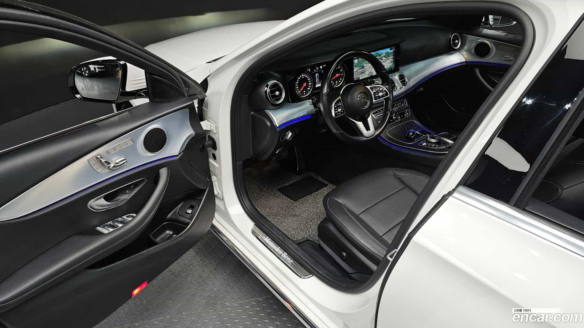 E-Class Mercedes-Benz 2020.0-OPTION-015