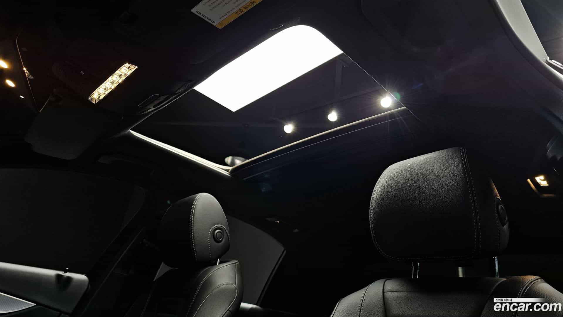 E-Class Mercedes-Benz 2020.0-OPTION-021