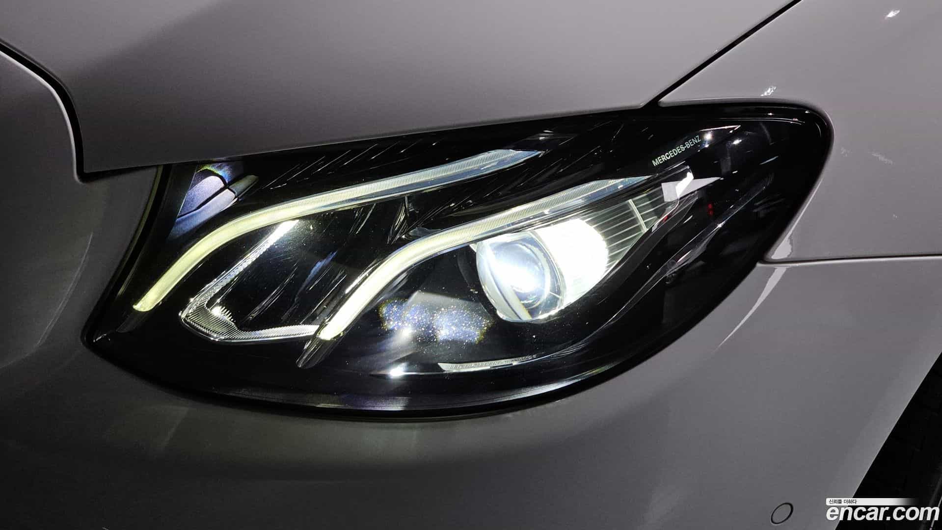 E-Class Mercedes-Benz 2020.0-OUTER-032