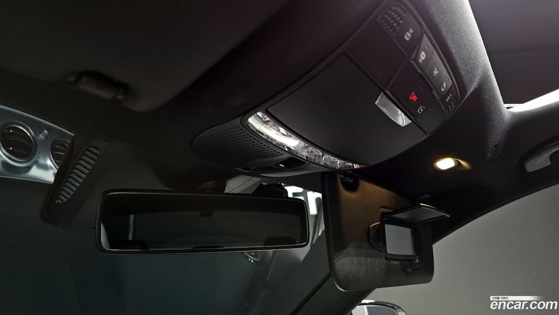 E-Class Mercedes-Benz 2020.0-OPTION-040
