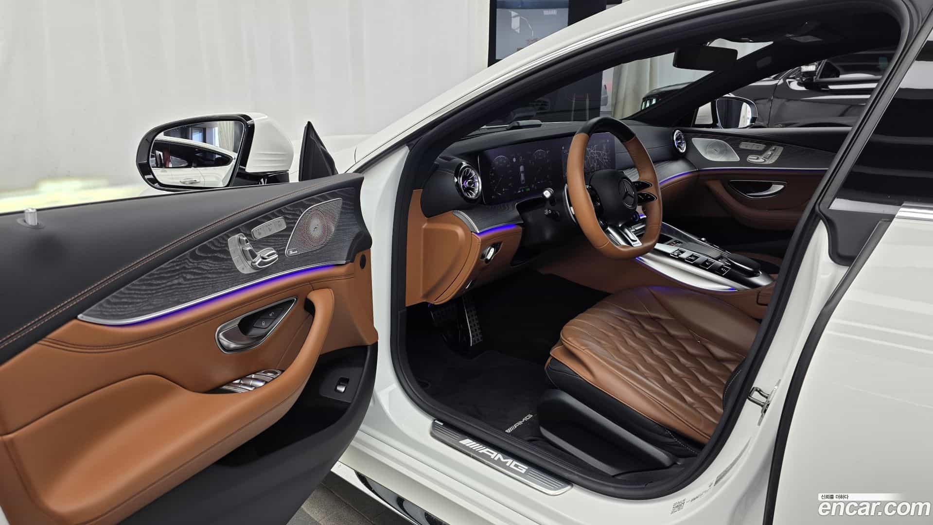 AMG GT Mercedes-Benz 2023.3-INNER-010
