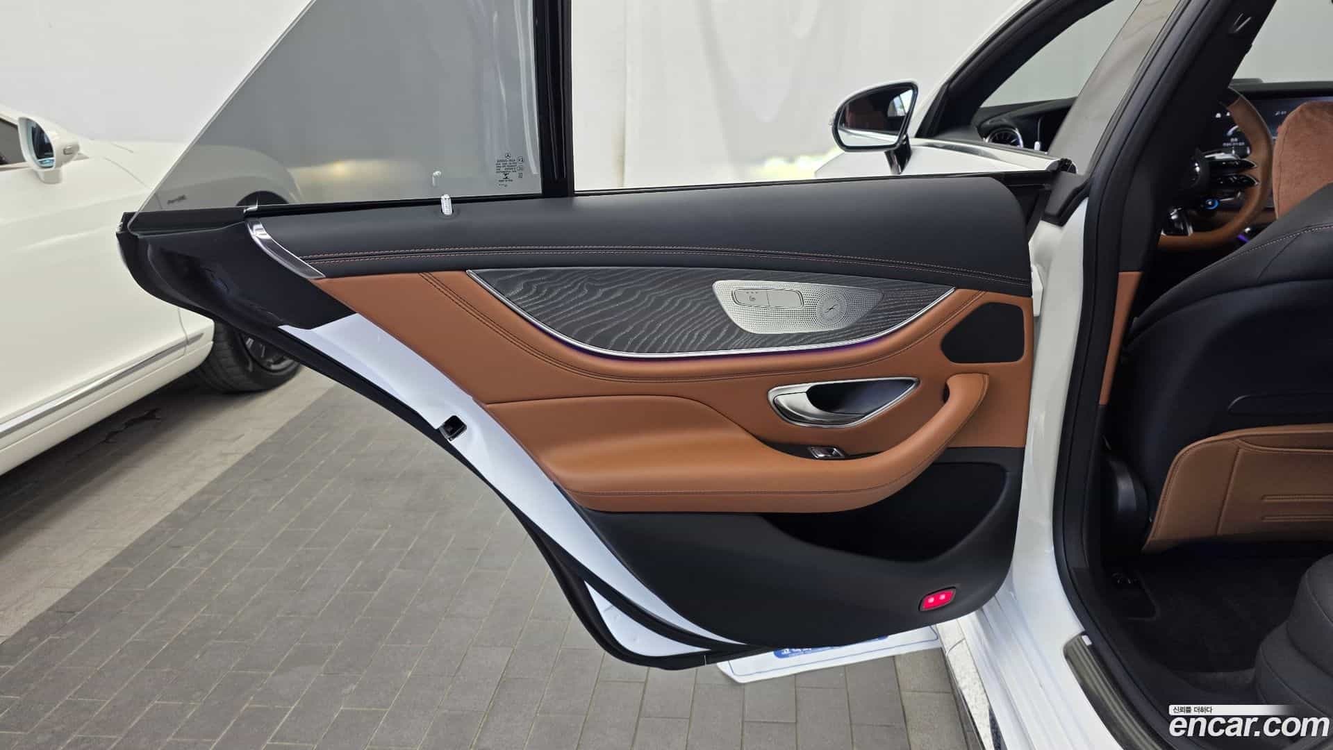 AMG GT Mercedes-Benz 2023.3-INNER-035