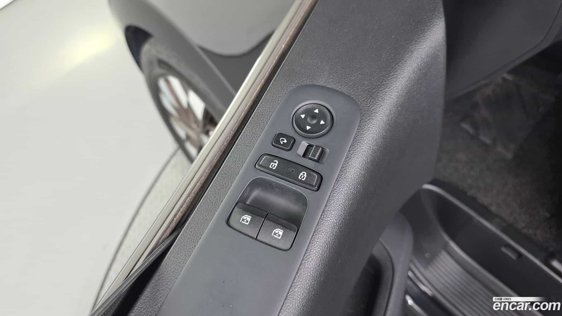 Staria Hyundai 2022.11-OPTION-015