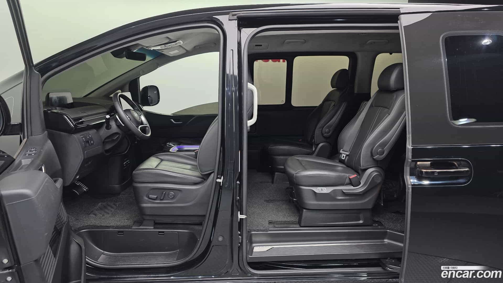 Staria Hyundai 2022.11-OPTION-020