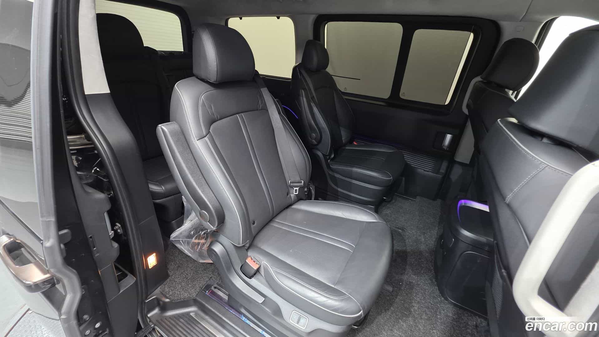 Staria Hyundai 2022.11-OPTION-022