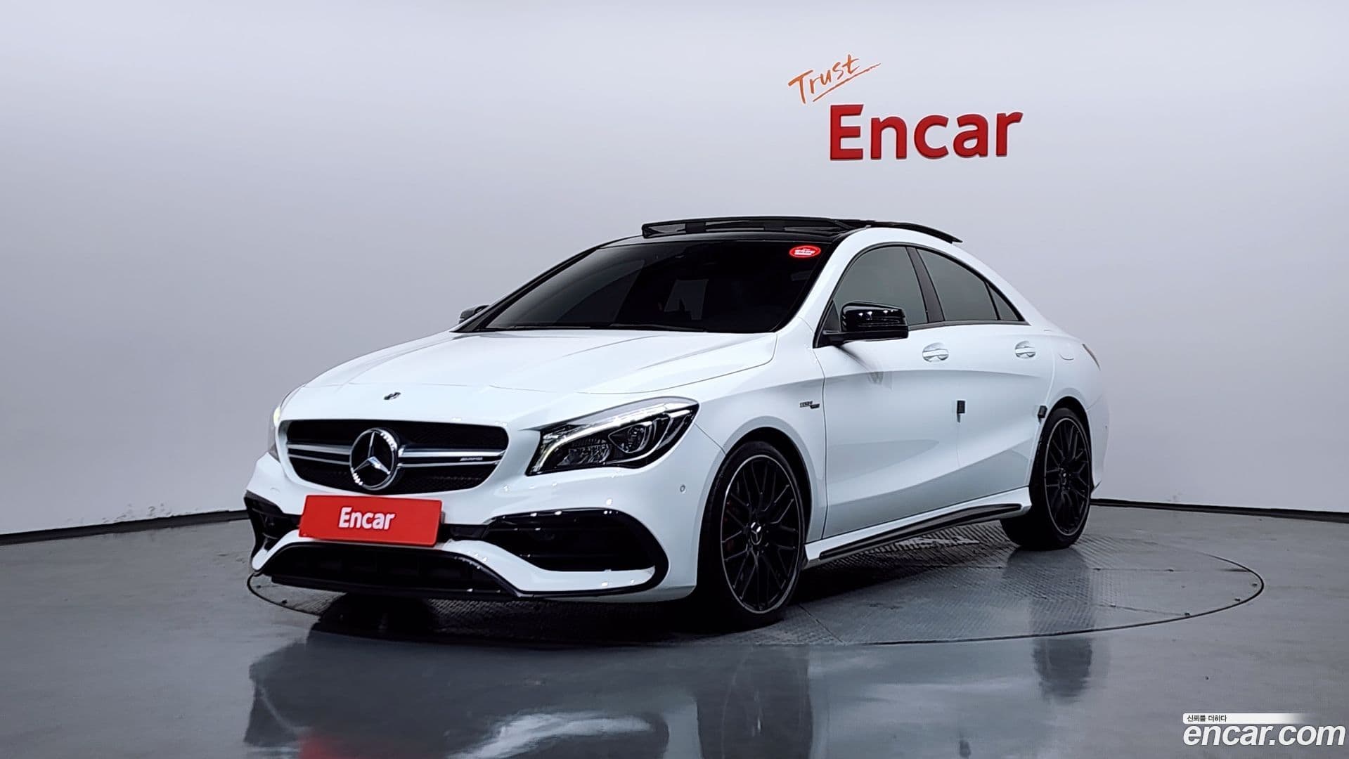 Main__Slider__Photo:CLA-Class Mercedes-Benz 2018.7-0