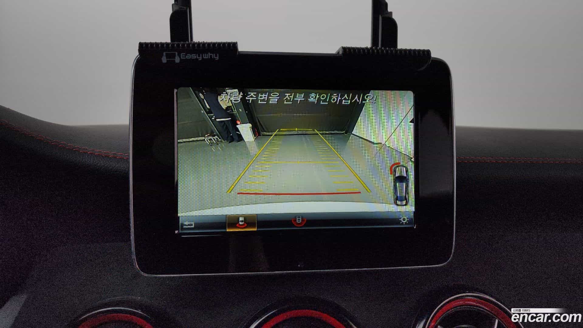 CLA-Class Mercedes-Benz 2018.7-OPTION-018
