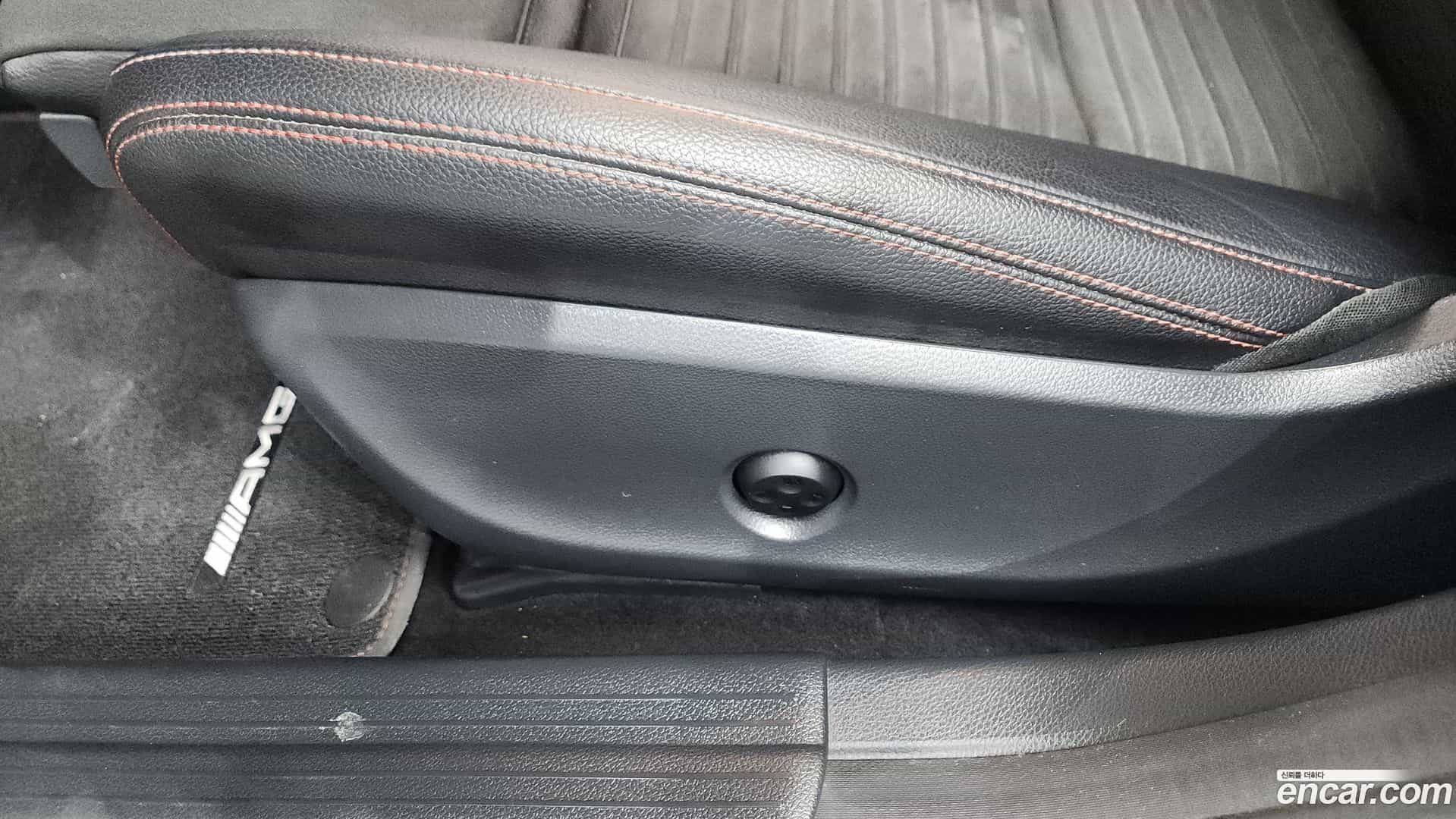 CLA-Class Mercedes-Benz 2018.7-OPTION-044