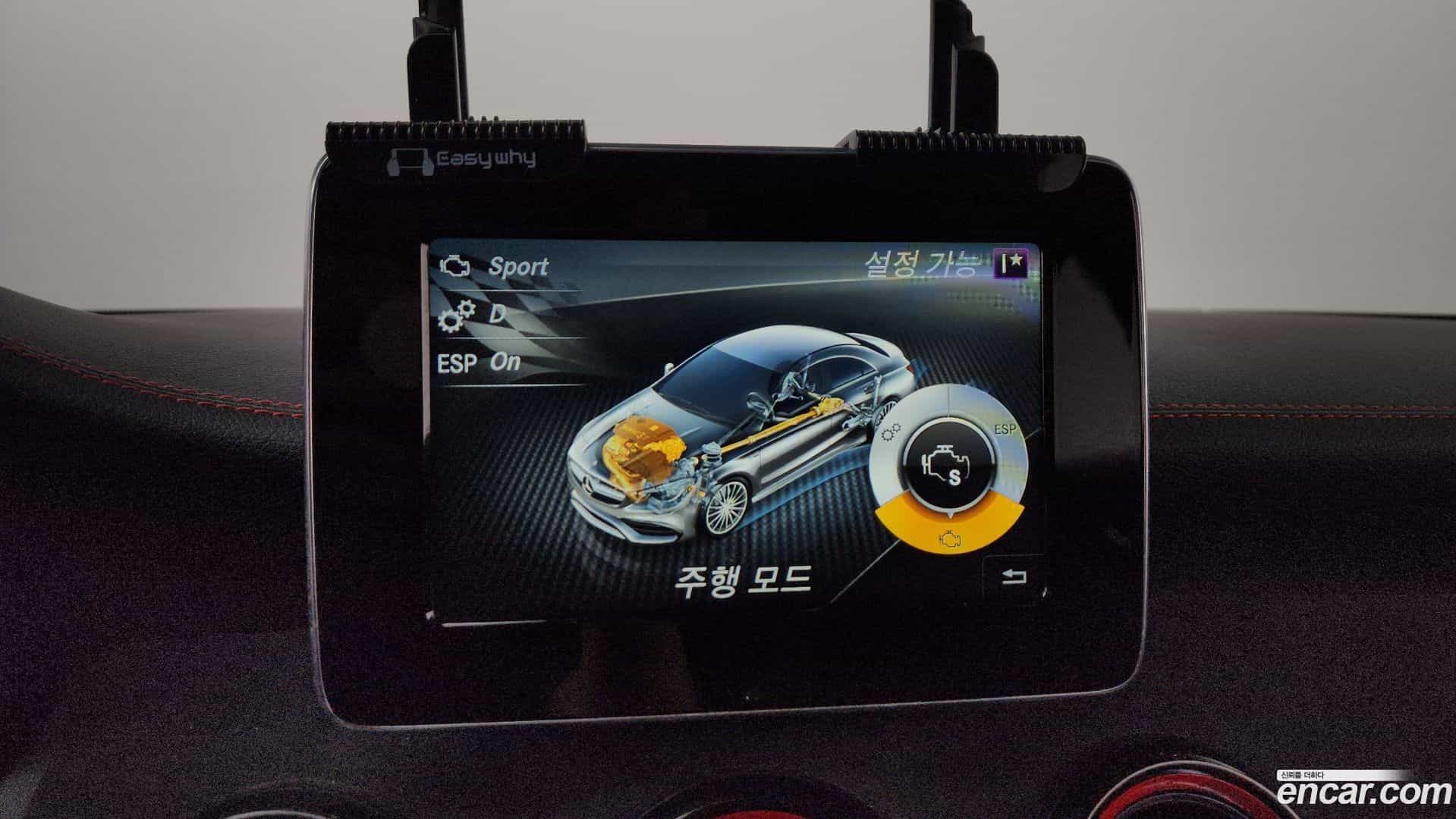 CLA-Class Mercedes-Benz 2018.7-OPTION-046
