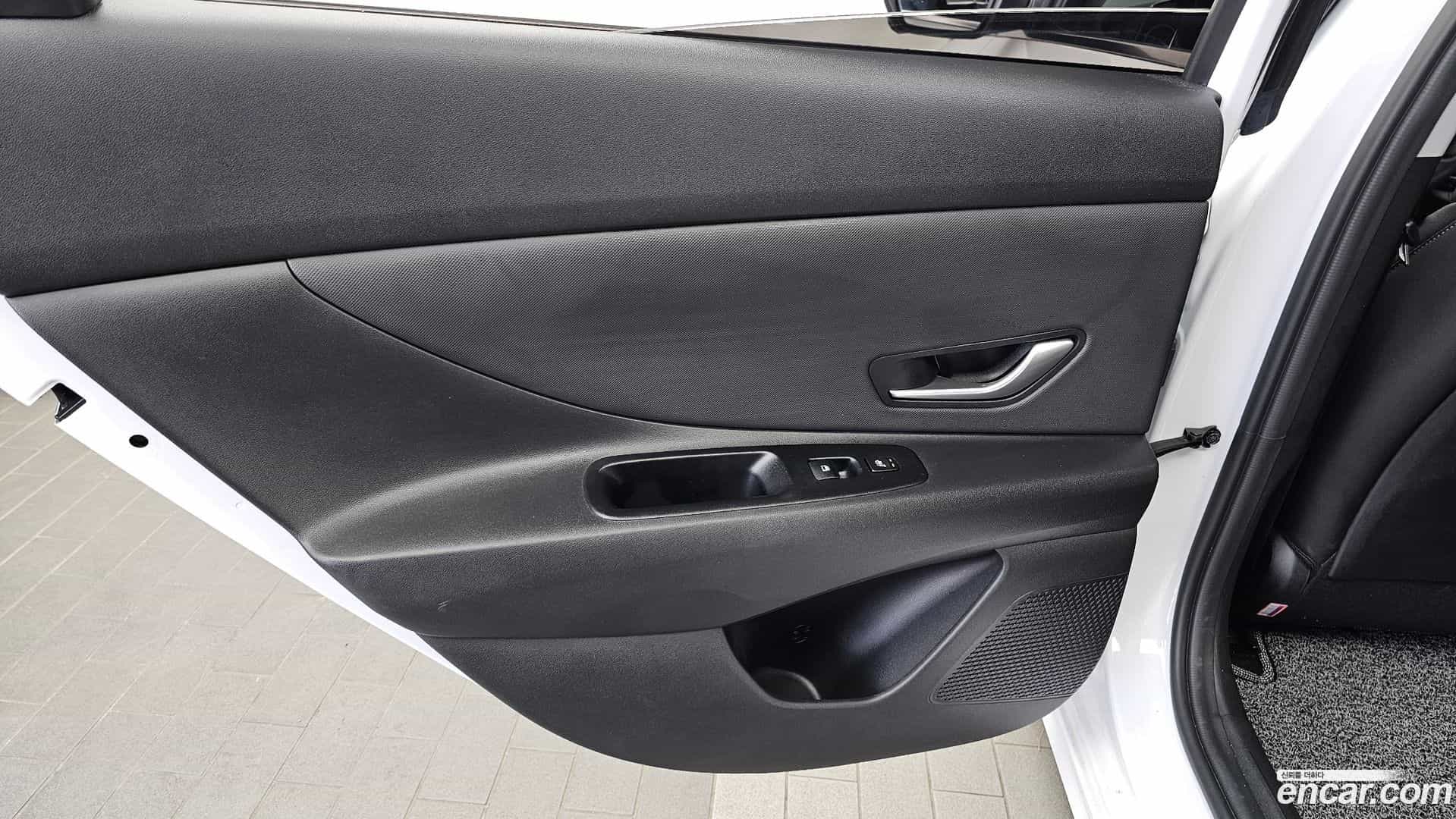 AVANTE Hyundai 2024.1-INNER-035