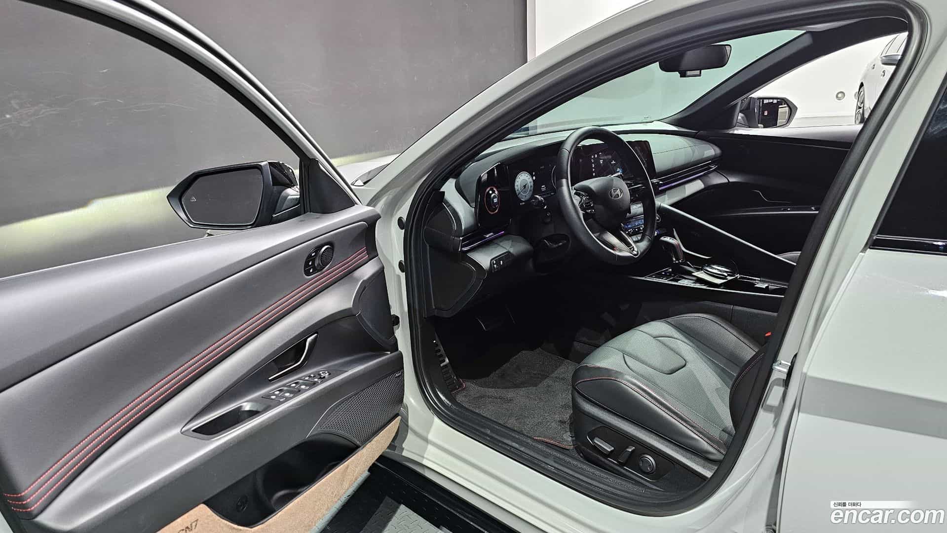 AVANTE Hyundai 2023.9-INNER-010