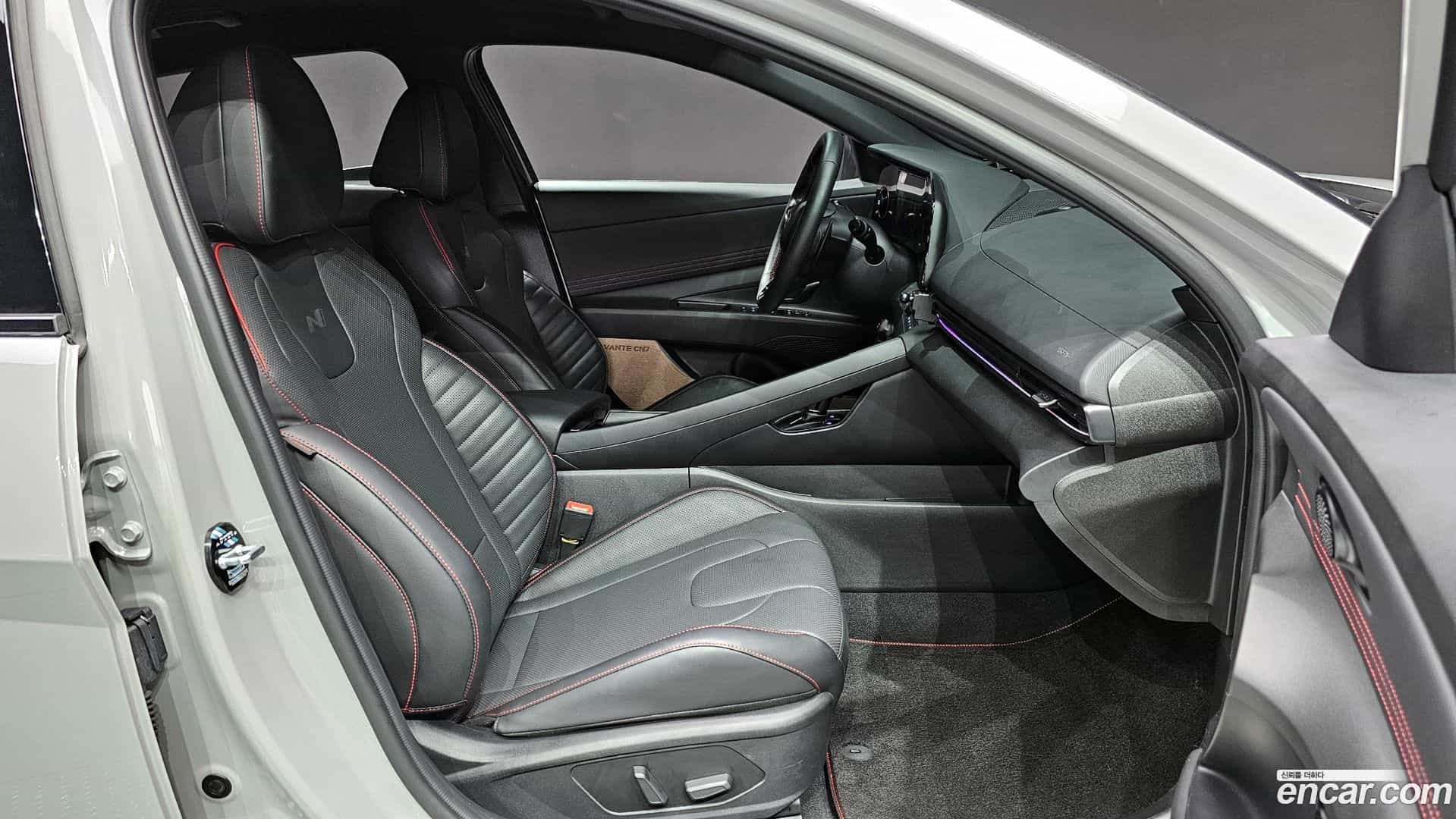 AVANTE Hyundai 2023.9-OPTION-016