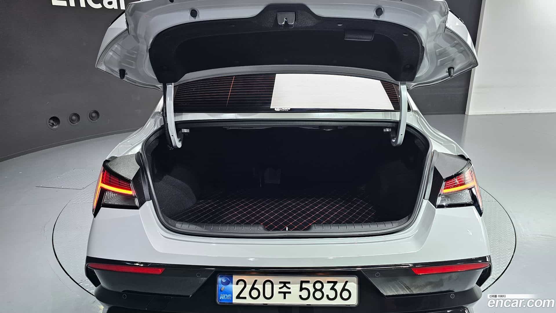 AVANTE Hyundai 2023.9-OPTION-044
