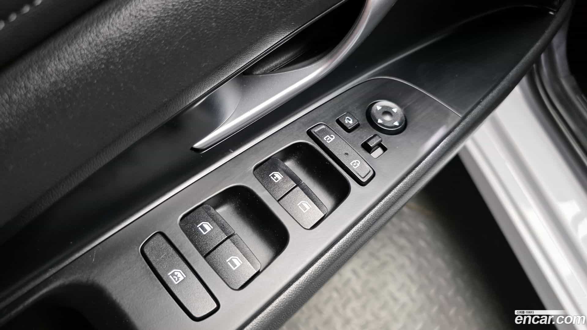 AVANTE Hyundai 2021.7-OPTION-017