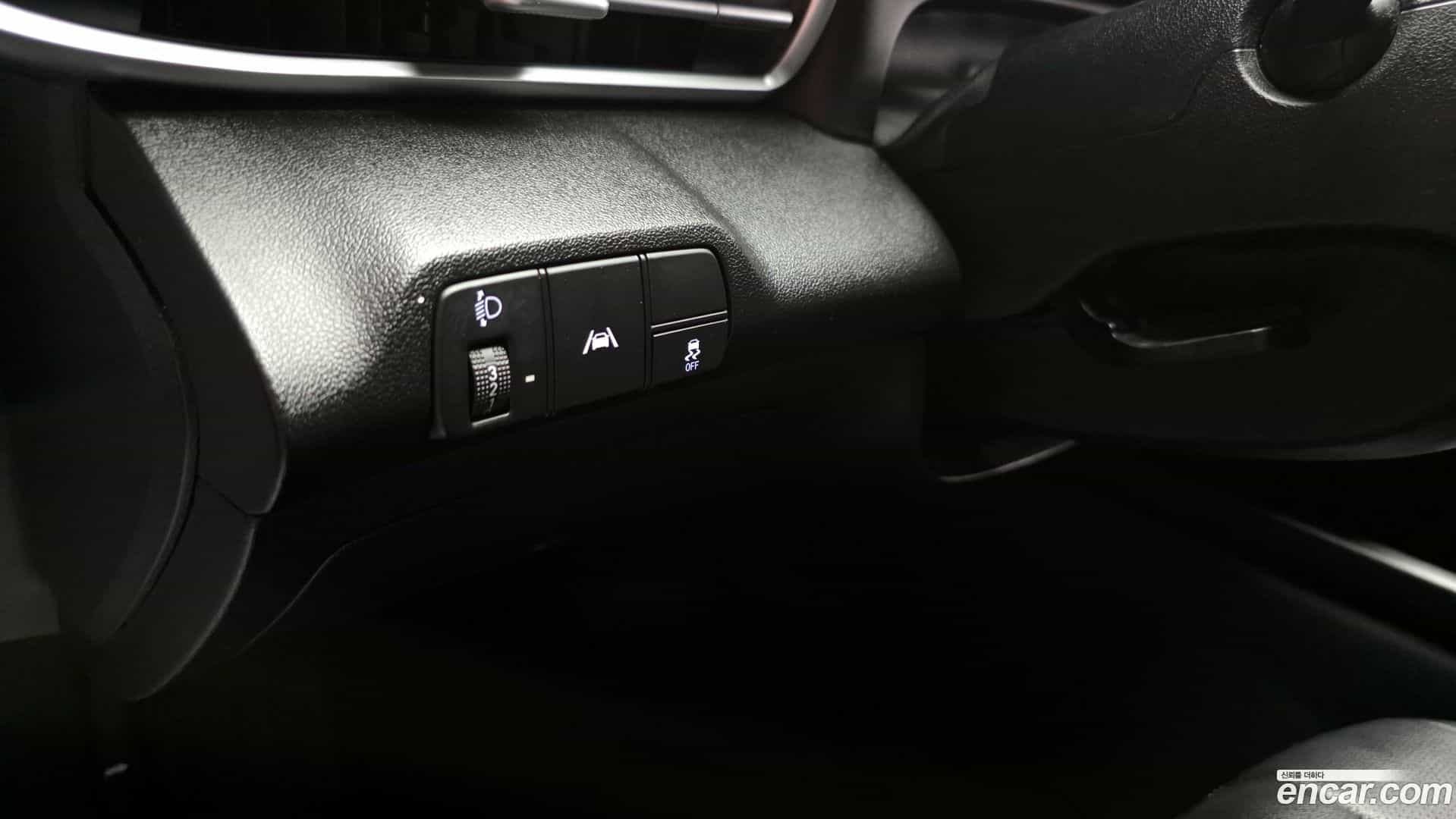 AVANTE Hyundai 2021.7-OPTION-018