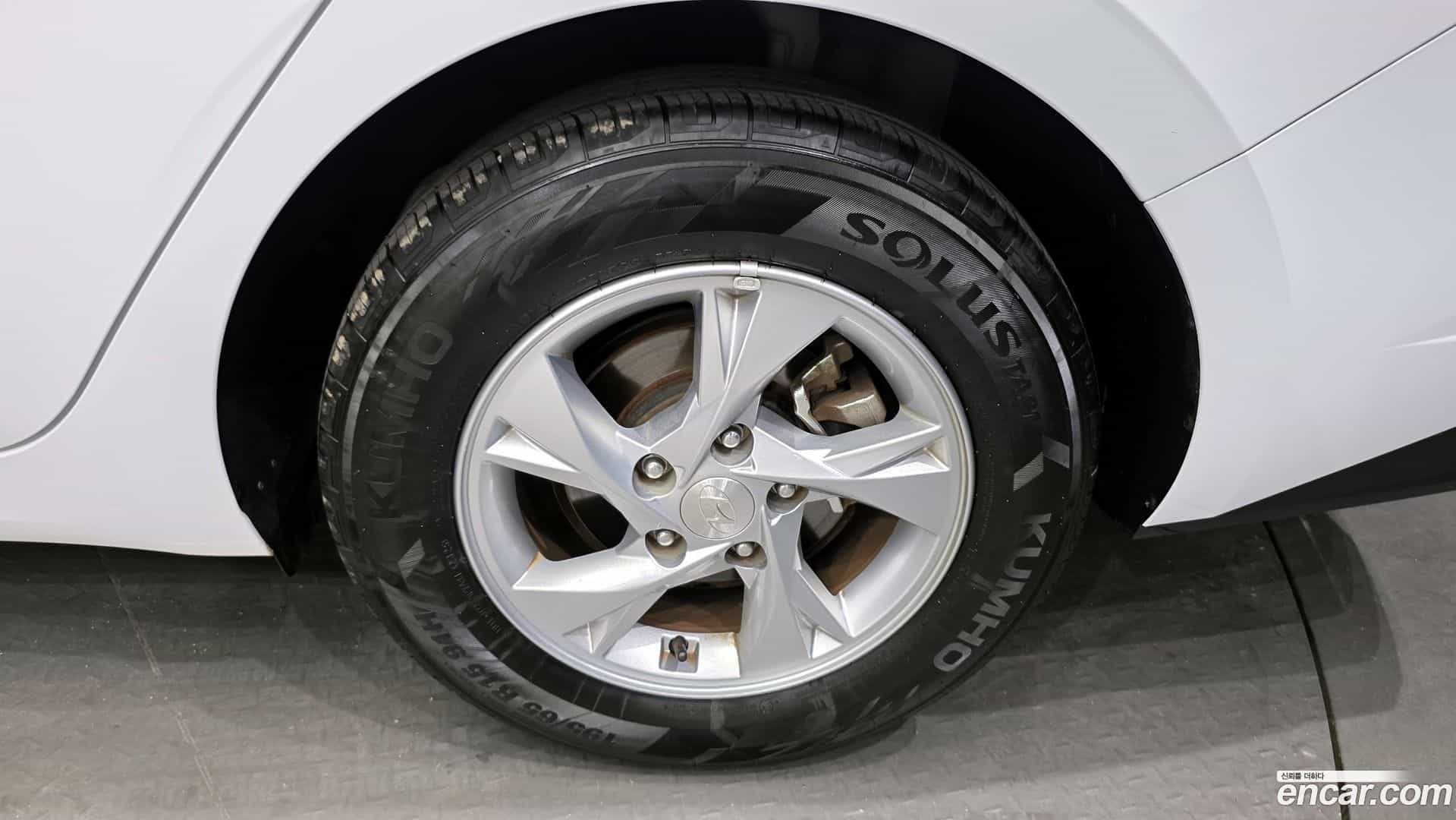 AVANTE Hyundai 2021.7-OUTER-031